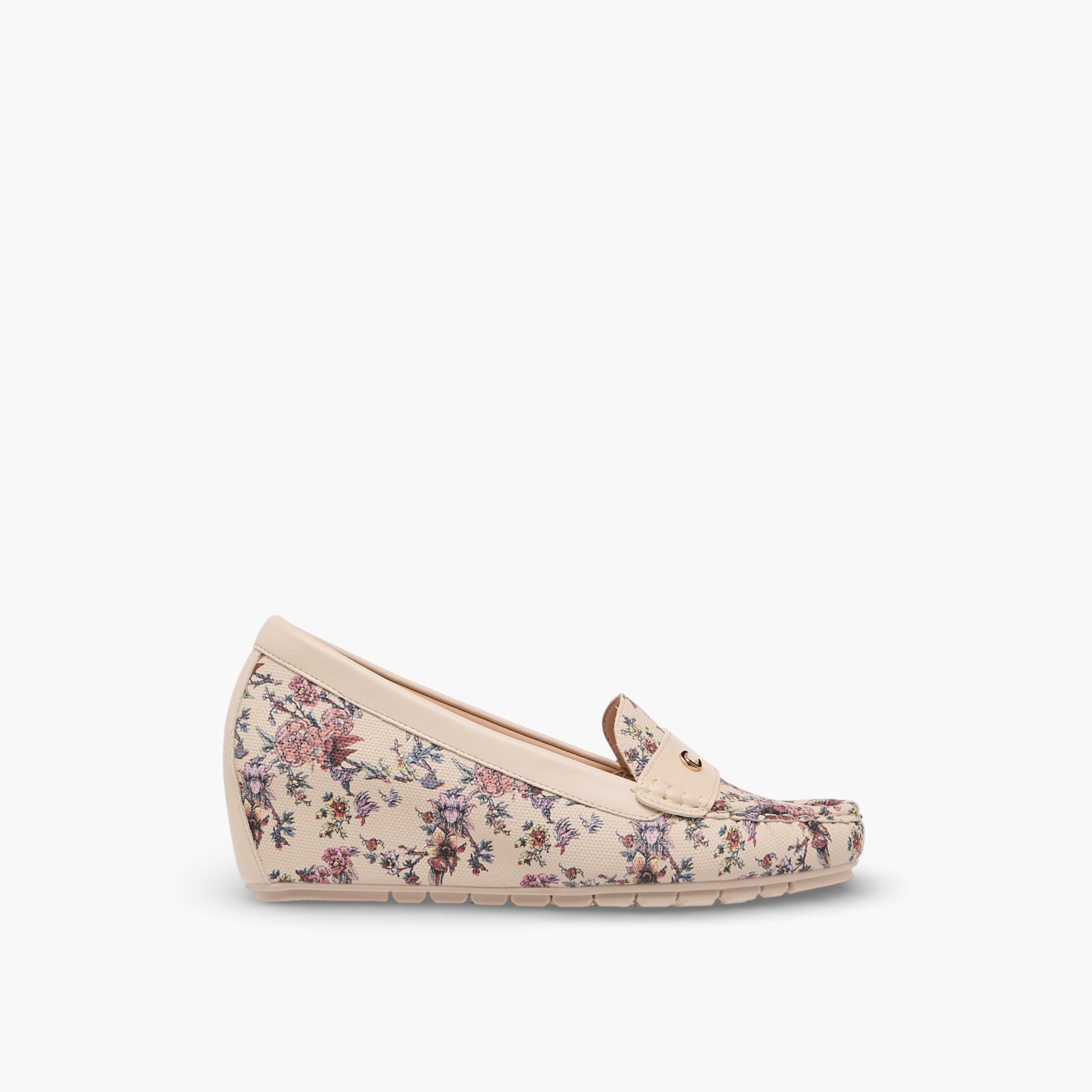Le Confort Women Wedge Heel Loafers-women-shoes-loafersandmoccasins-image-3