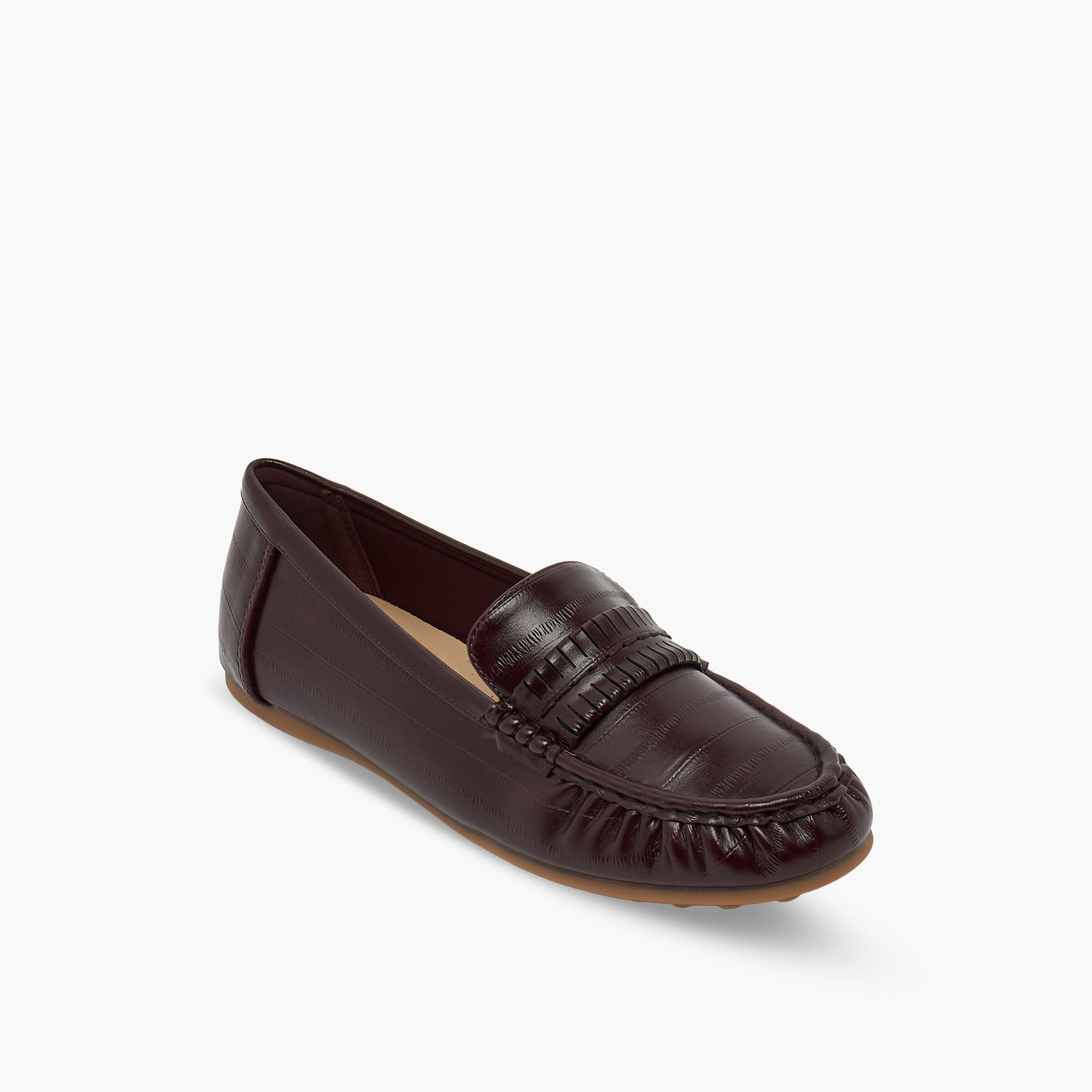 حذاء سهل الارتداء بتفاصيل شراشيب للنساء من فلورا بيلا-women-shoes-flats-moccasins-image-10