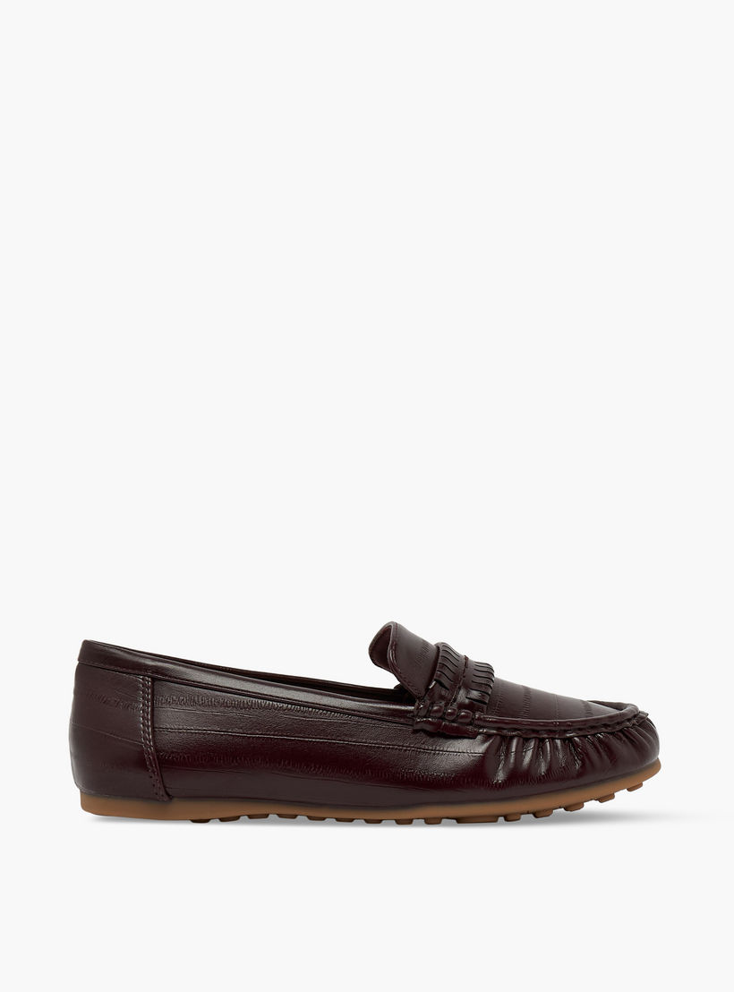 حذاء سهل الارتداء بتفاصيل شراشيب للنساء من فلورا بيلا-women-shoes-flats-moccasins-image-3