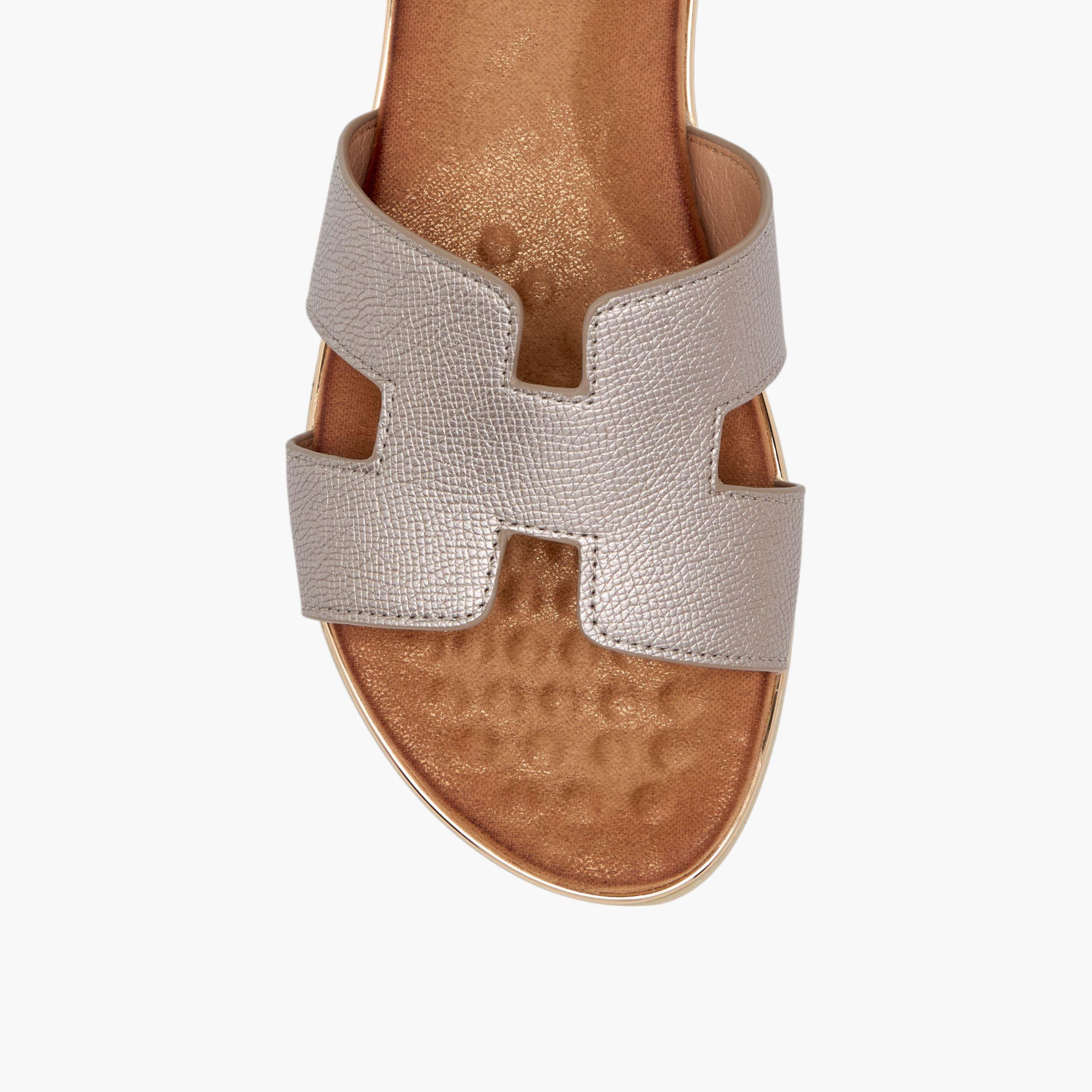 Le Confort Cutout Detail Slip-On Sandals-women-shoes-flats-sandals-image-4