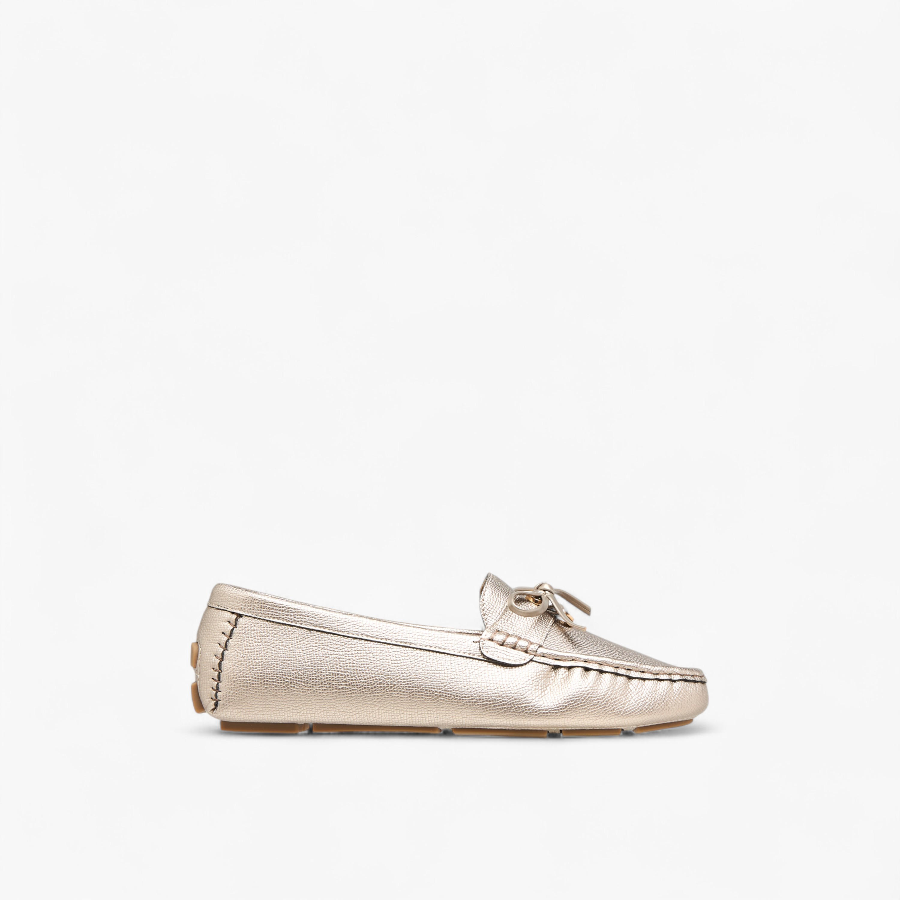 حذاء موكاسين بزينة فيونكة من لو كونفورت-women-shoes-loafersandmoccasins-image-3