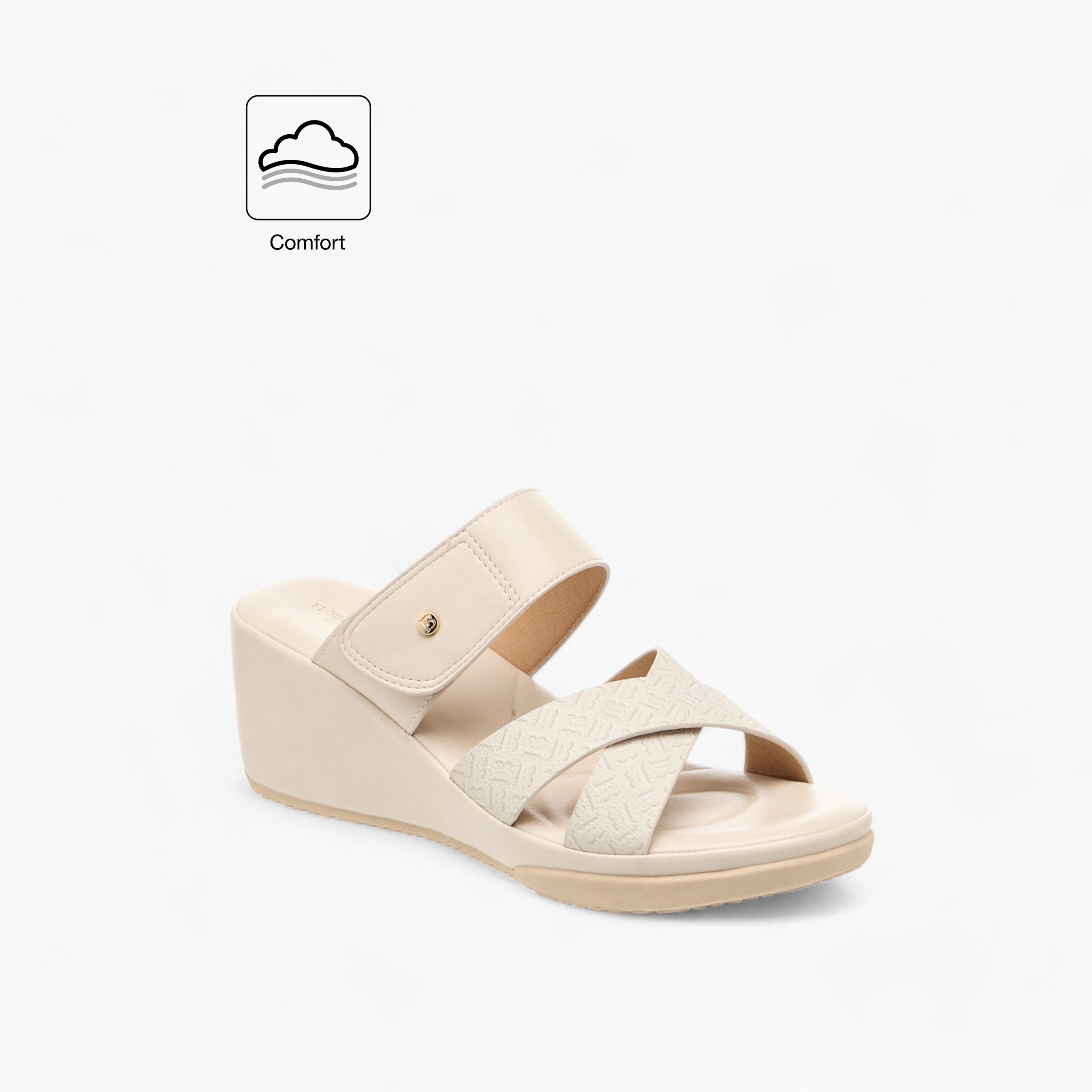 صندل سهل الارتداء بطبعات مونوجرام وكعب ويدج من فلورا بيلا-women-shoes-sandals-heeled-image-2