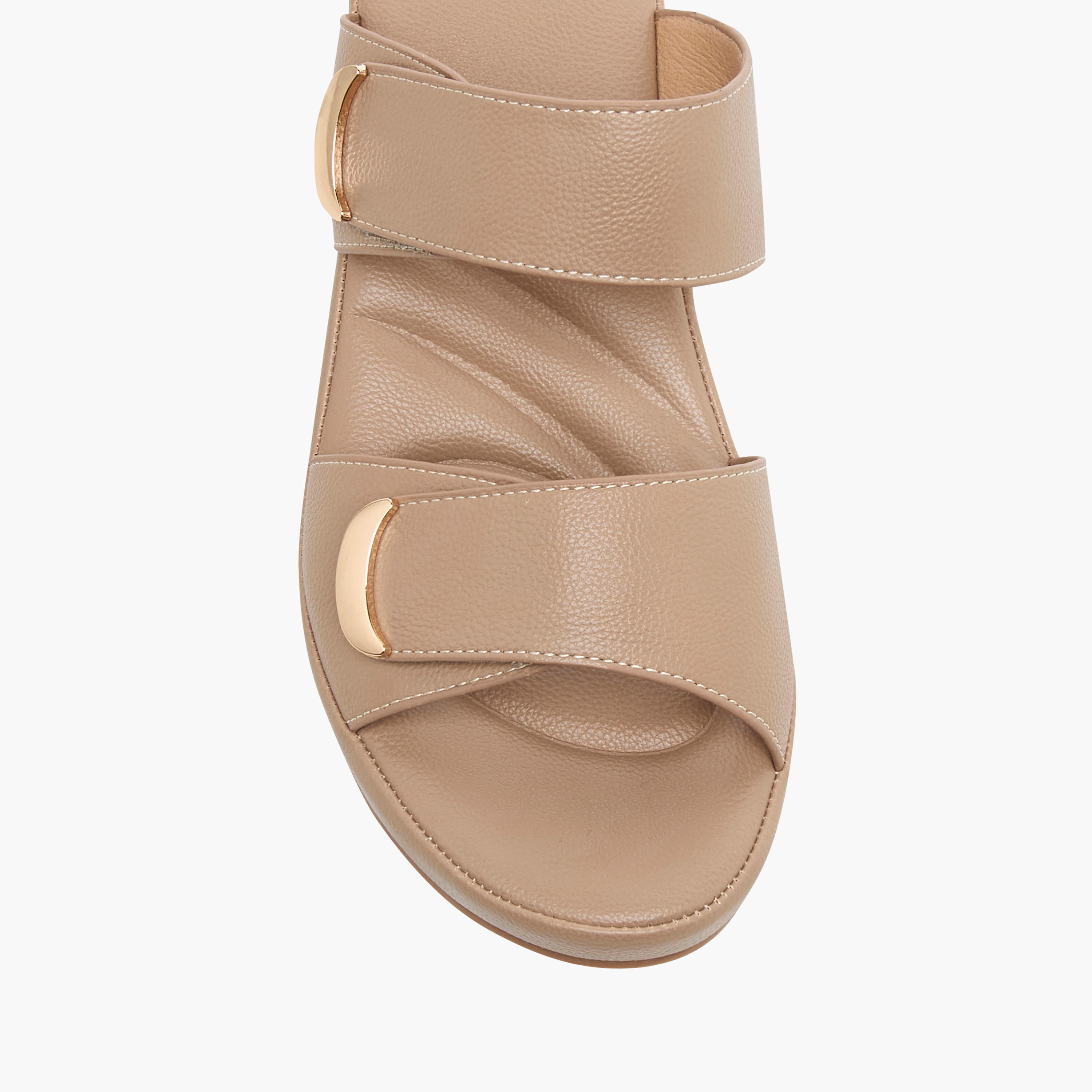 صندل بارز الملمس سهل الارتداء بكعب سميك من فلورا بيلا-women-shoes-sandals-heeled-image-14