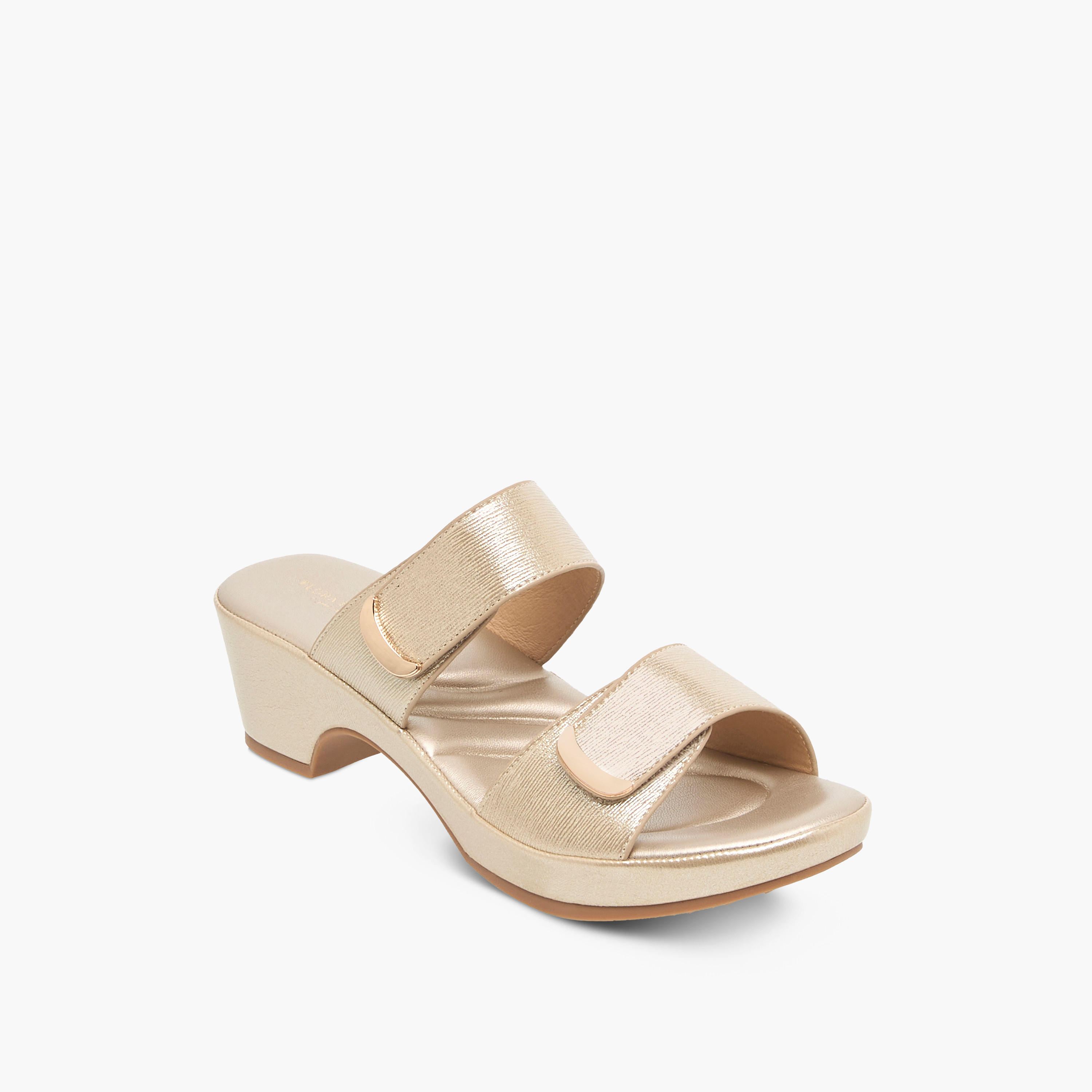 صندل بارز الملمس سهل الارتداء بكعب سميك من فلورا بيلا-women-shoes-sandals-heeled-image-17