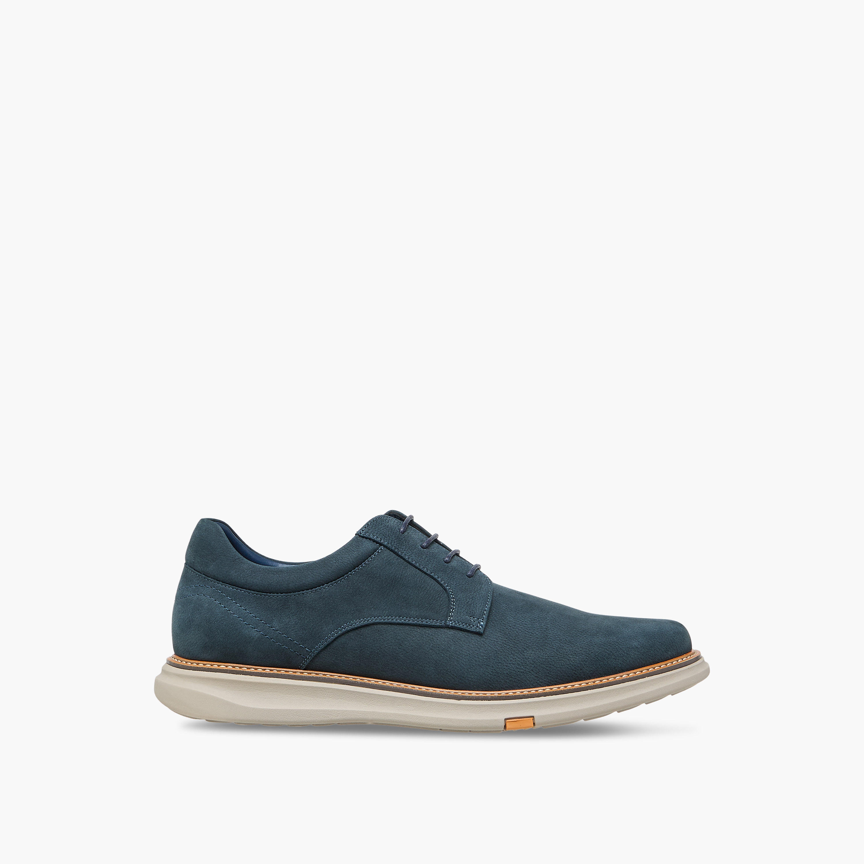 Le Confort Leather Solid Lace-Up Sneakers-men-shoes-sneakers-image-3