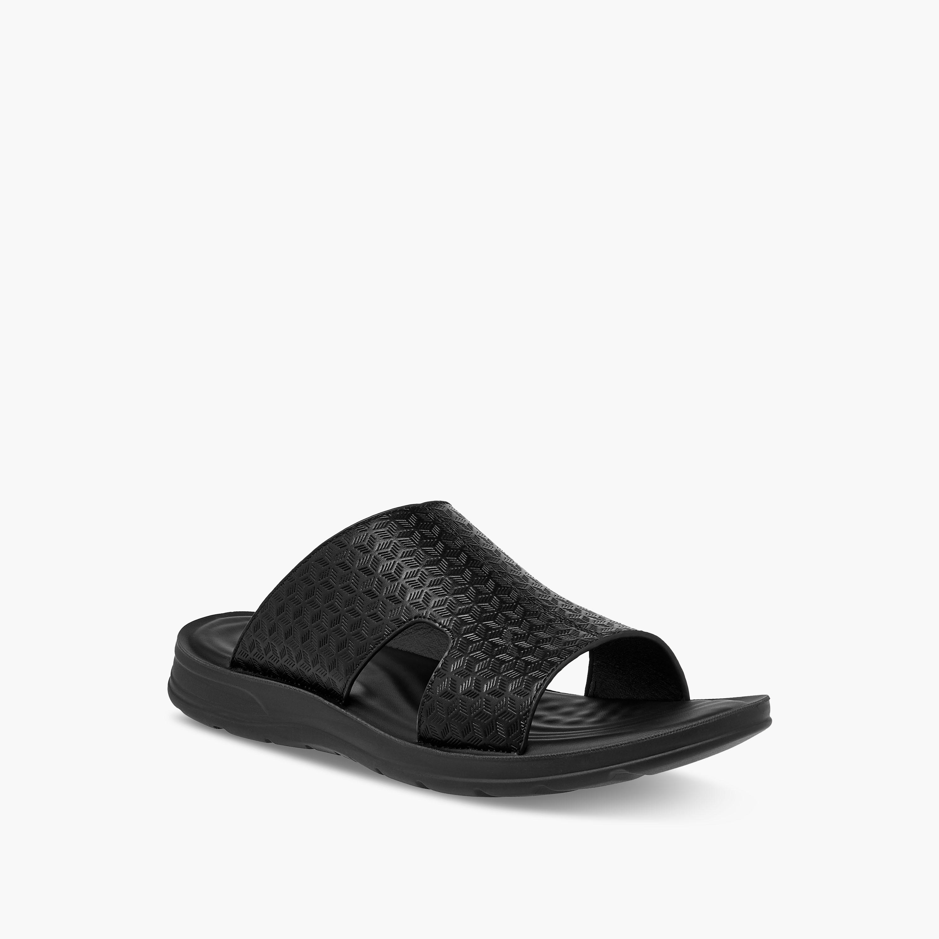 LBL by Shoexpress Men Textured Arabic Sandals-men-shoes-sandals-image-2