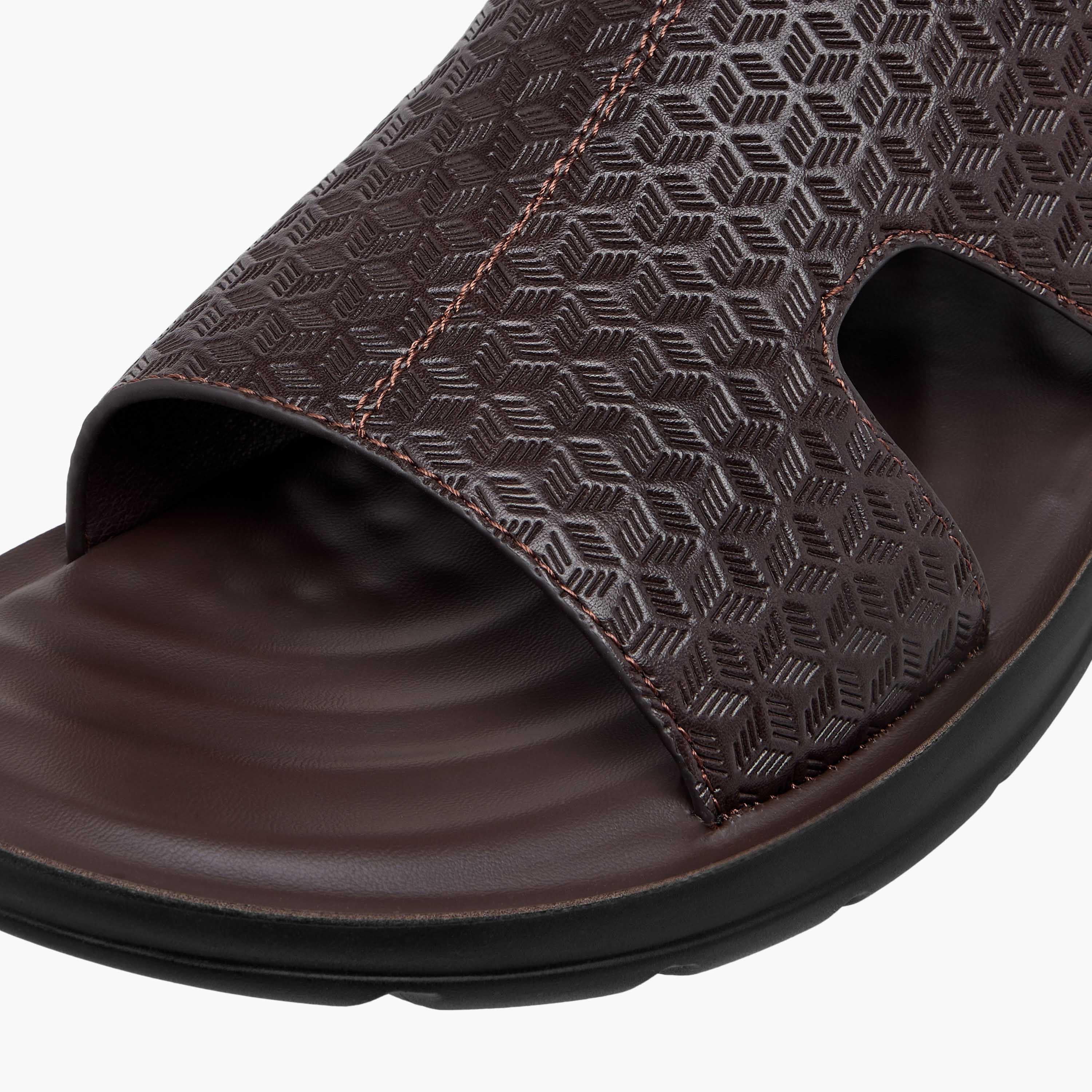 LBL by Shoexpress Men Textured Arabic Sandals-men-shoes-sandals-image-4