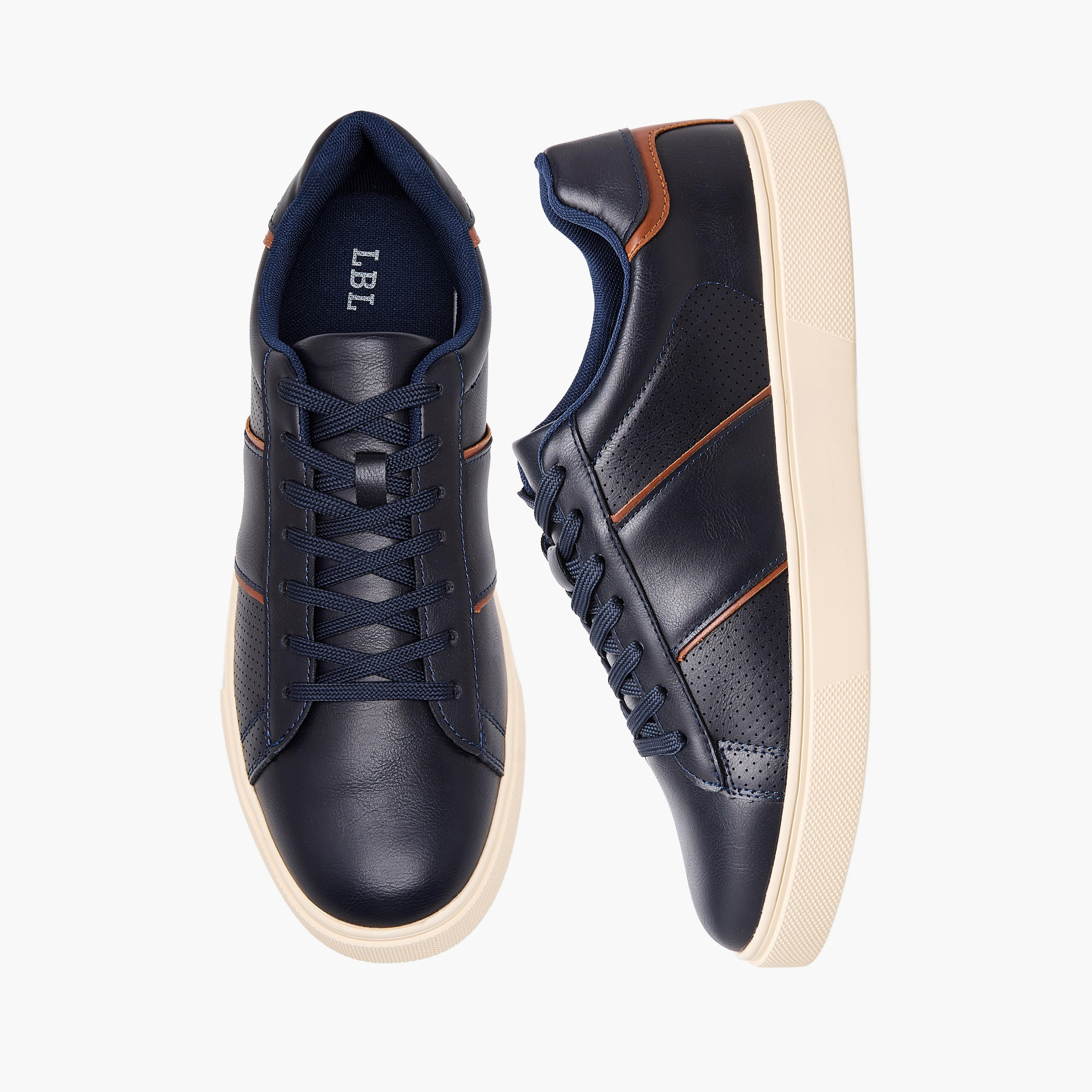 حذاء سنيكرز بطول الكاحل ورباط إغلاق للرجال من إل بي إل من شو إكسبريس-men-shoes-sneakers-image-1