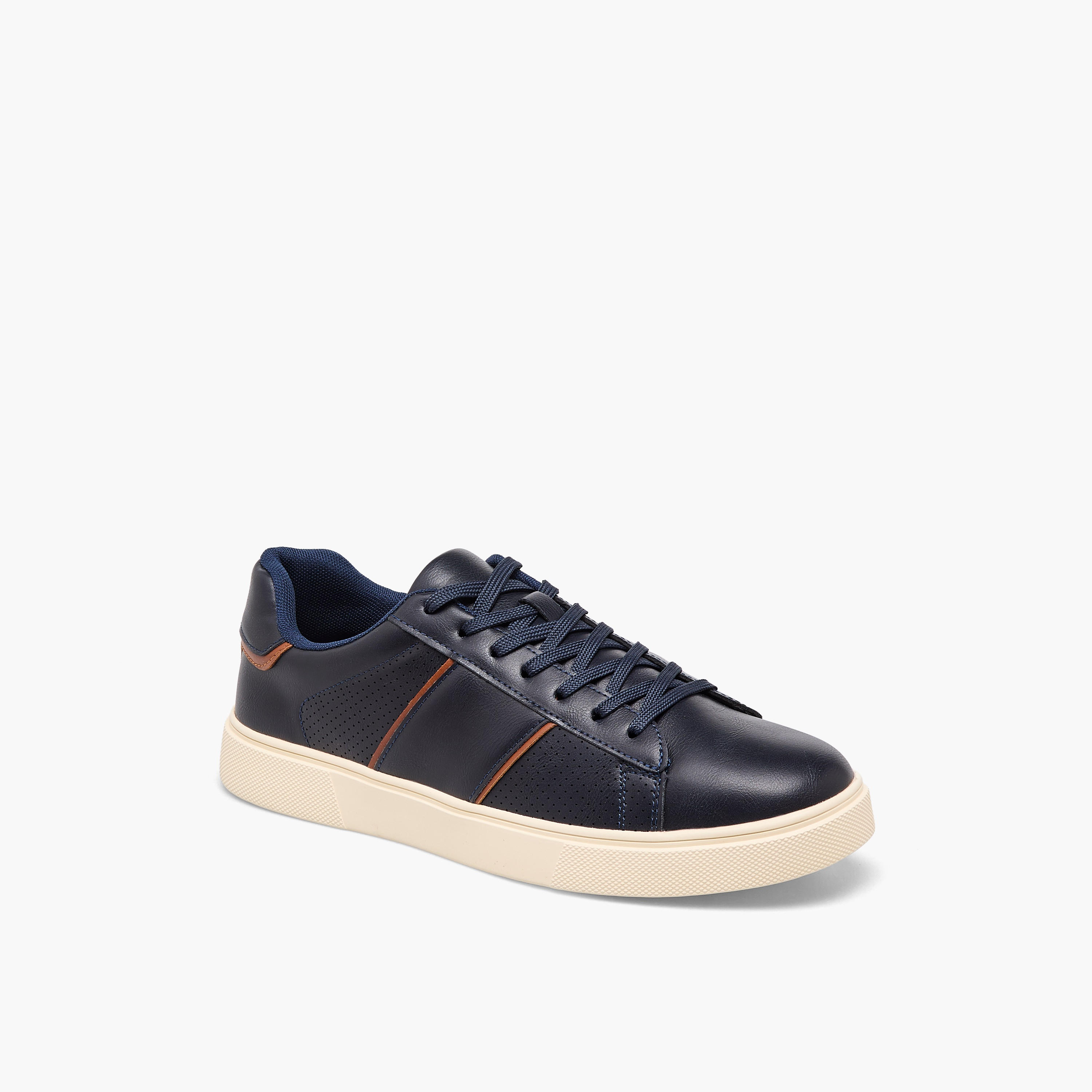 حذاء سنيكرز بطول الكاحل ورباط إغلاق للرجال من إل بي إل من شو إكسبريس-men-shoes-sneakers-image-2