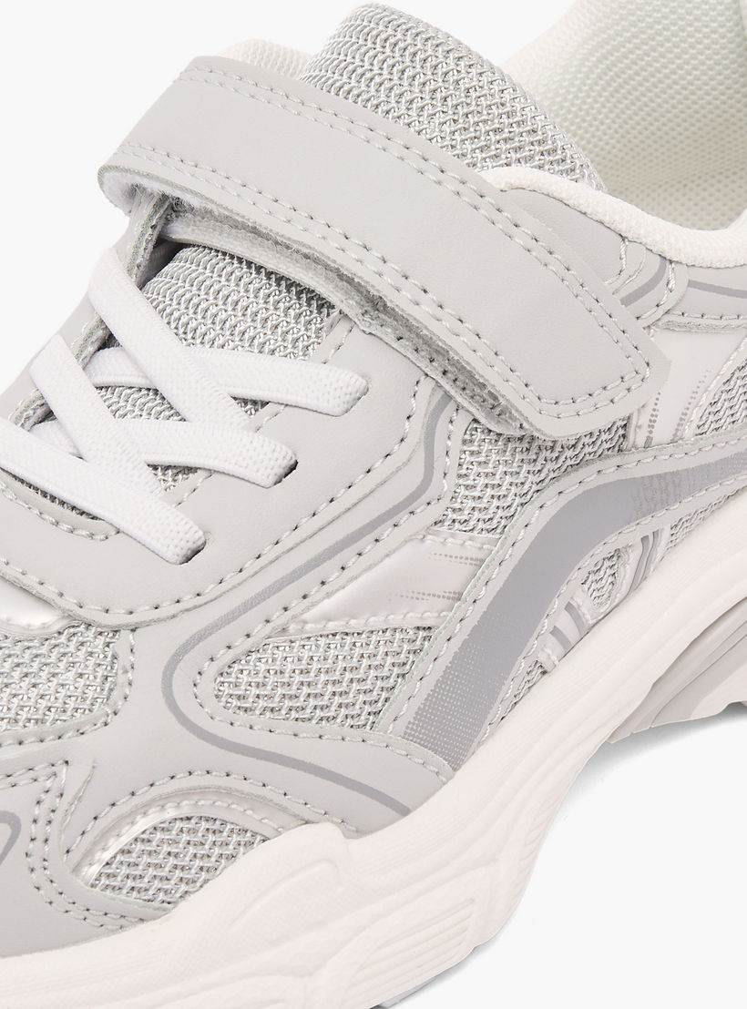 حذاء سنيكرز للبنات بشريط إغلاق لاصق من ليتل ميسي-girls-shoes-sneakers-image-4