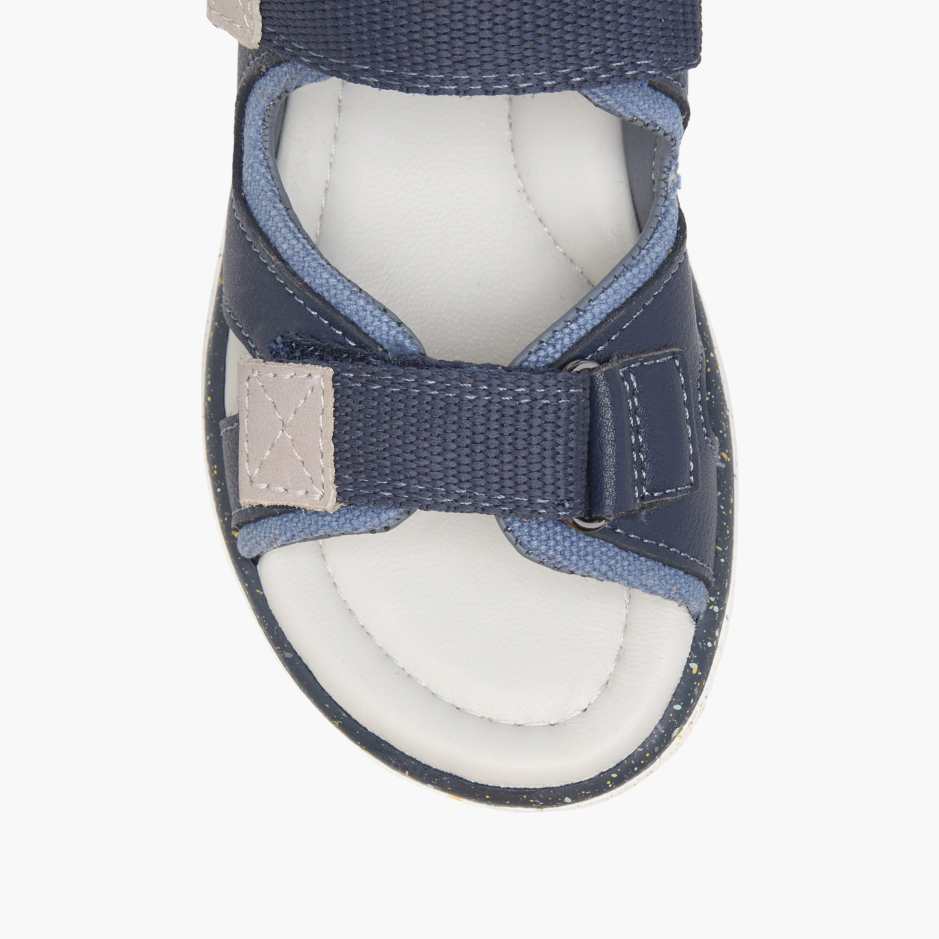 صندل بارز الملمس بشريط لاصق للإغلاق من جونيورز-boys-shoes-sandals-image-2