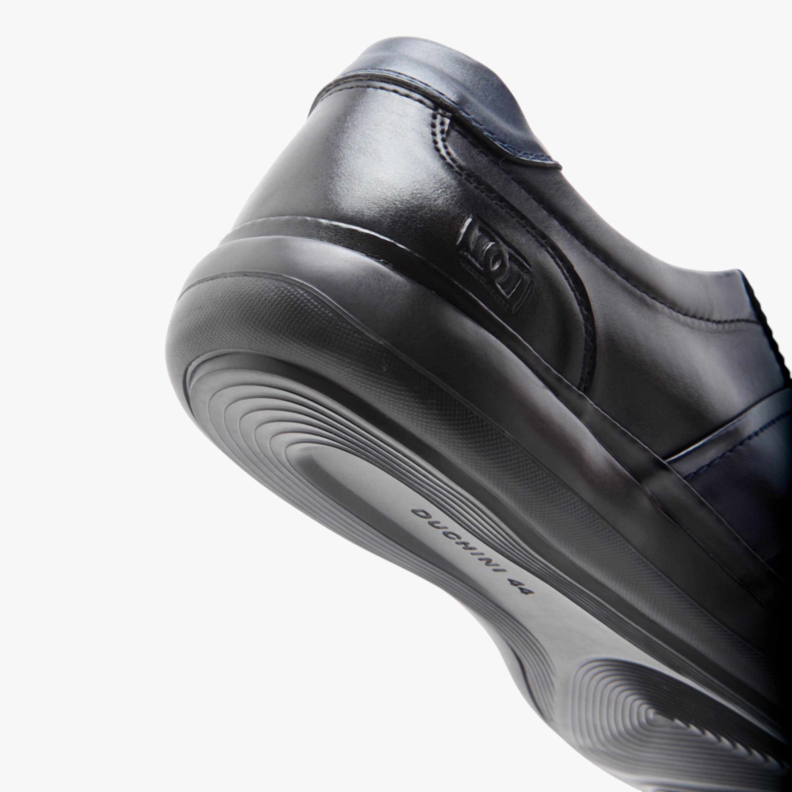 حذاء سنيكرز متعدد التصاميم برباط للرجال من دوتشيني-men-shoes-sneakers-image-5