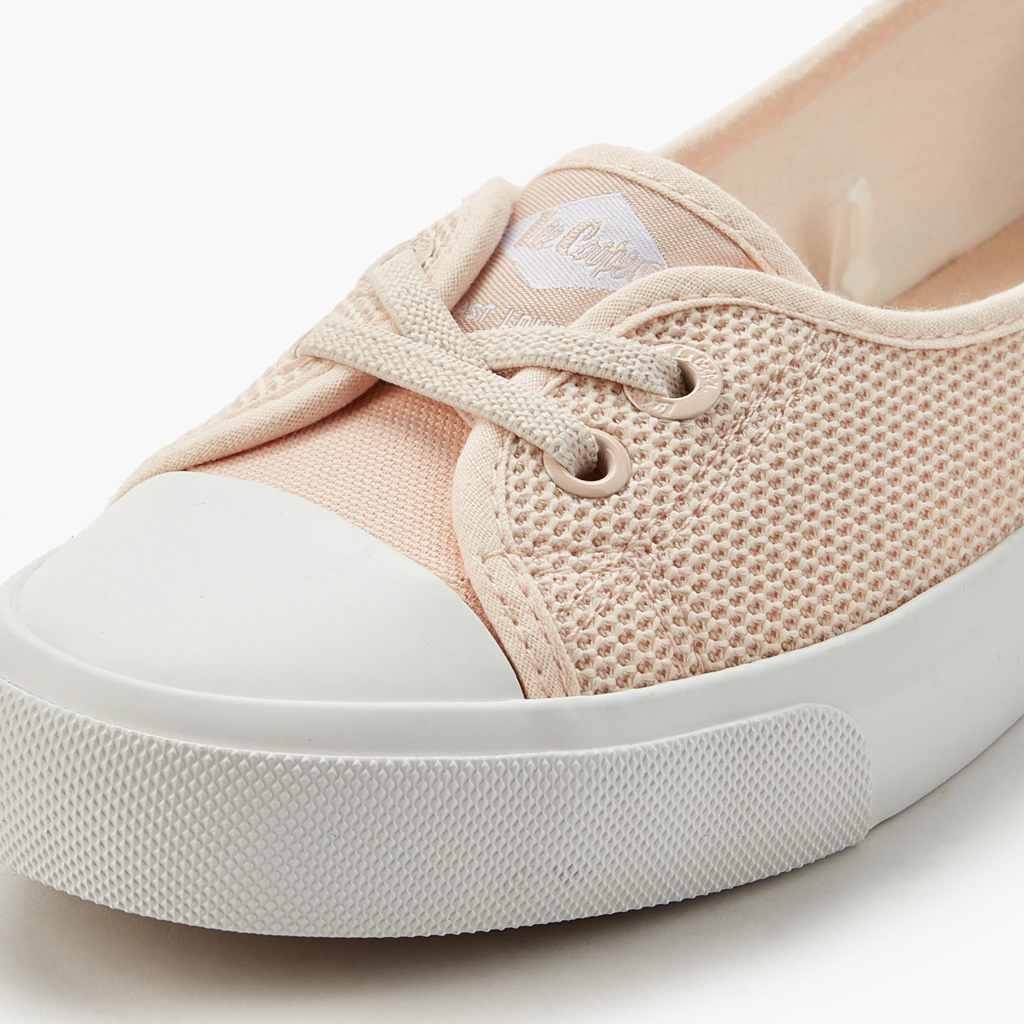 حذاء كانفاس سهل الارتداء للنساء من لي كوبر-women-shoes-sneakers-image-4