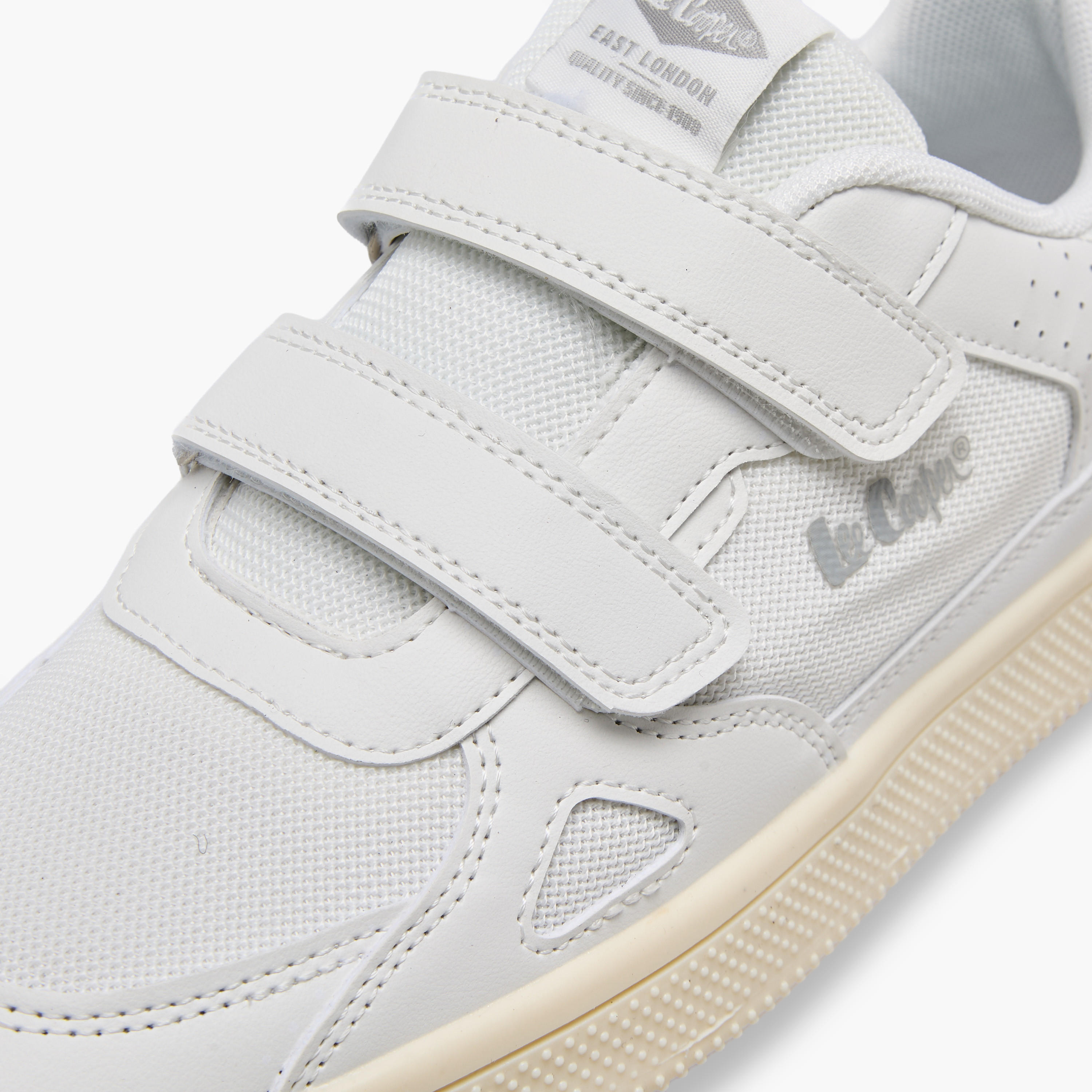 حذاء سنيكرز بشريط إغلاق لاصق للأولاد من لي كوبر-boys-shoes-sneakers-image-2