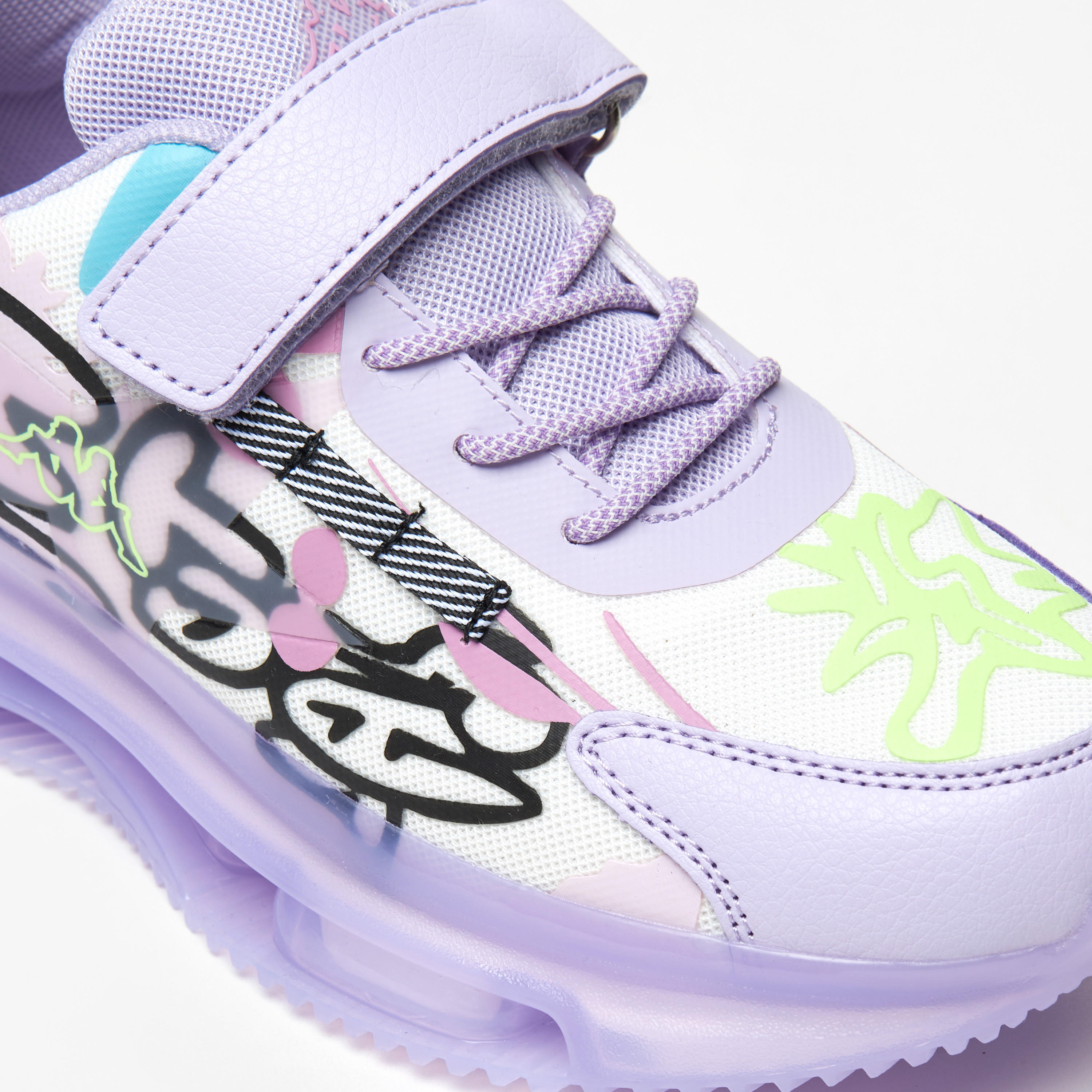 حذاء رياضي ببطانة وطبعات للبنات من كابا-girls-shoes-sneakers-image-5