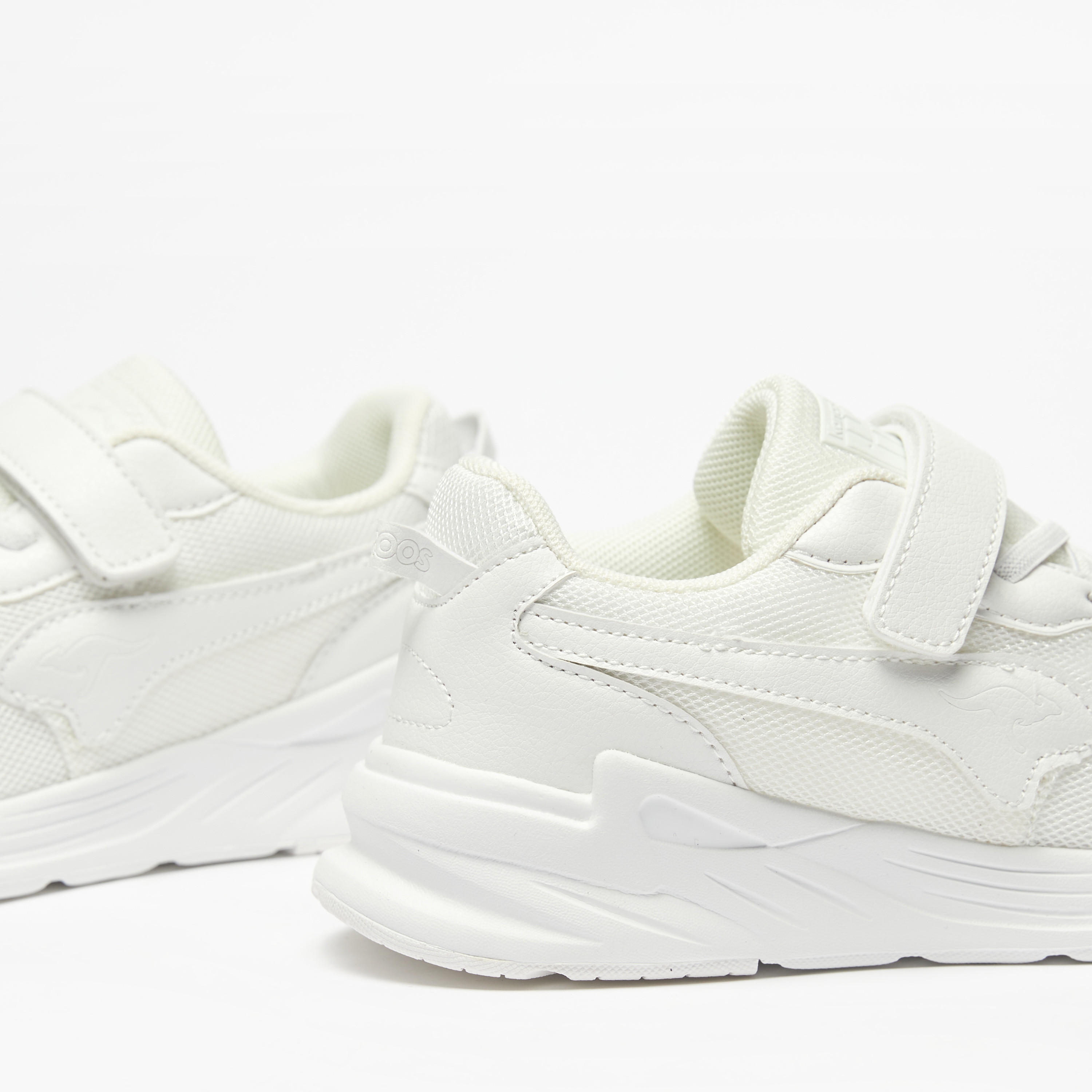 حذاء سنيكرز بارز الملمس بشريط إغلاق لاصق للبنات من كانجاروس-girls-shoes-sneakers-image-3
