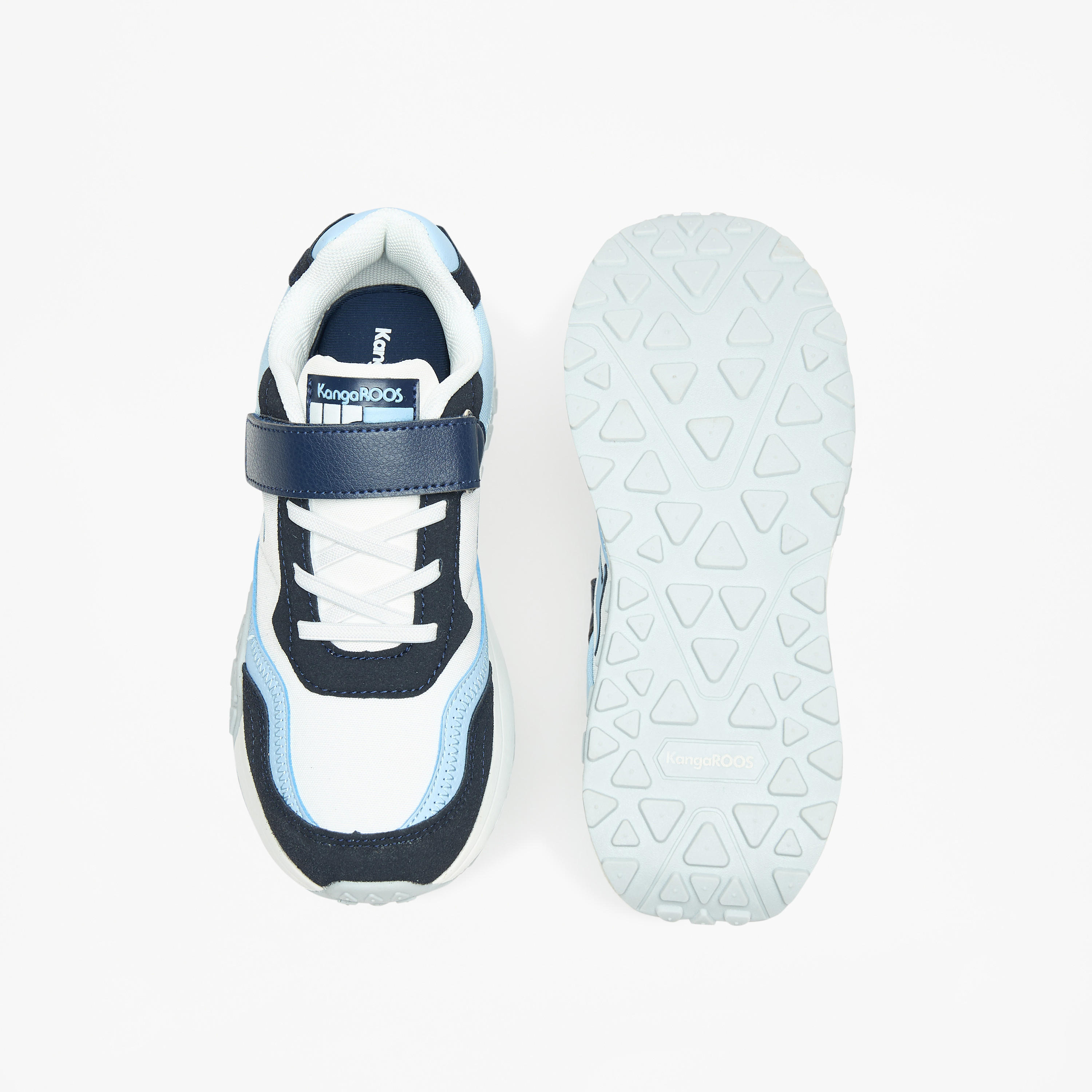 حذاء مشي بشريط إغلاق لاصق وشعار منقوش للأولاد من كانجاروز-boys-shoes-sneakers-image-9
