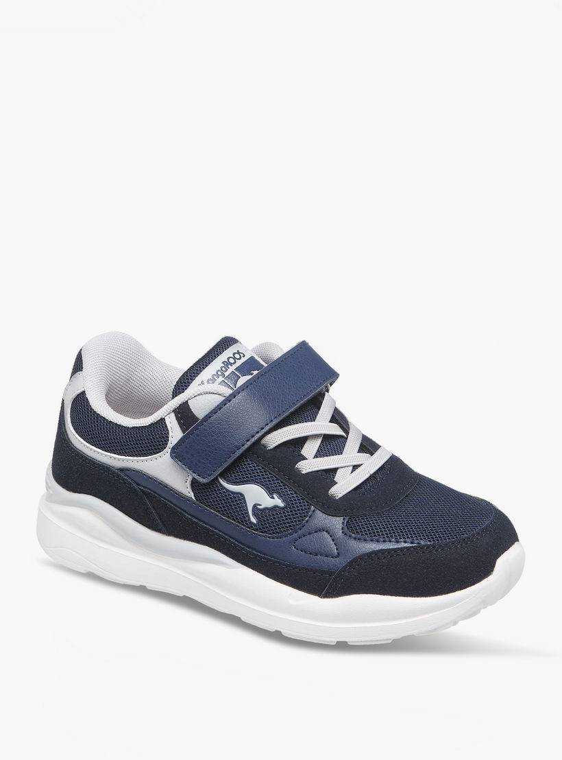 حذاء رياضي بشريط إغلاق لاصق وتفاصيل شعار للبنات من كانجاروس-girls-shoes-sports-image-2