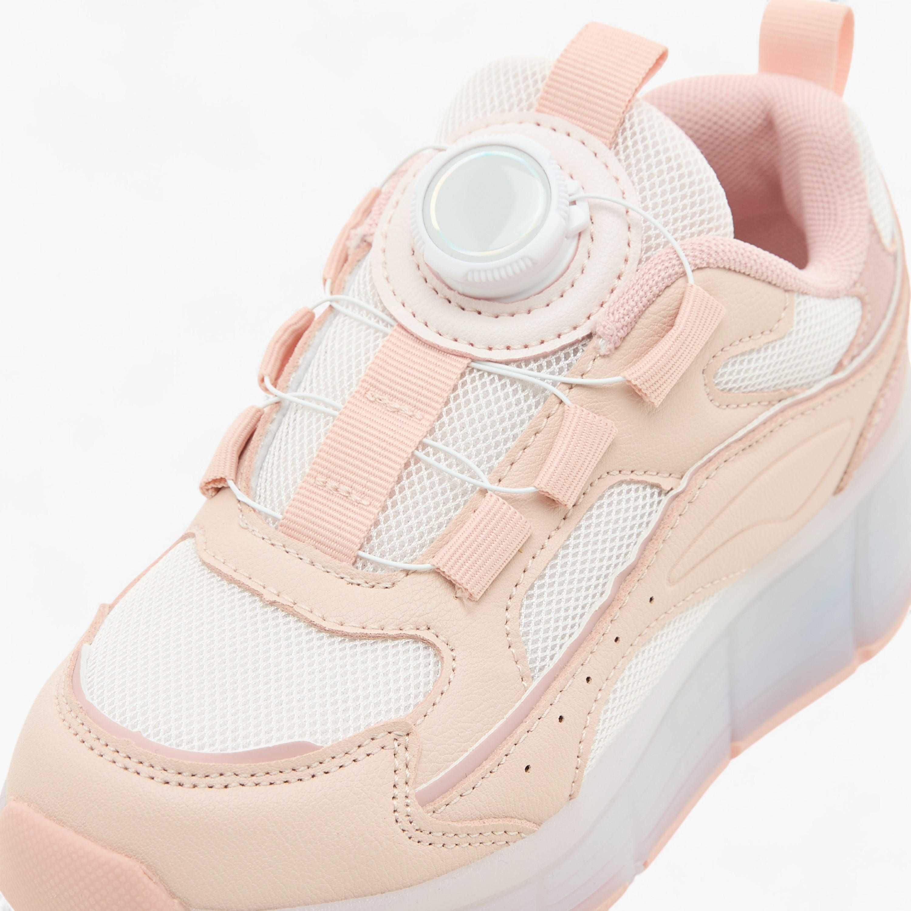 حذاء سنيكرز بإضاءة وإبزيم إغلاق دوّار من ليتل ميسي-girls-shoes-sneakers-image-5