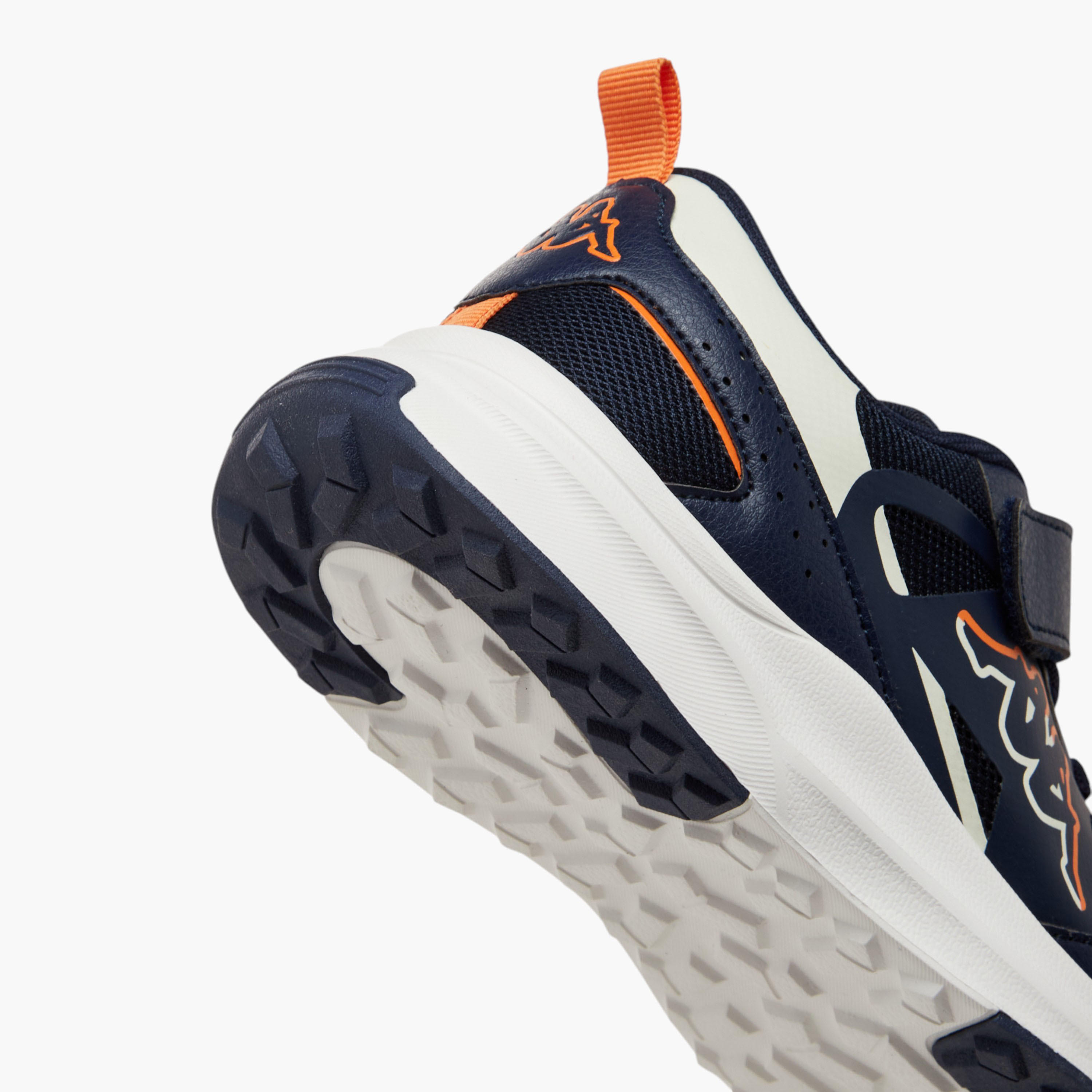 حذاء رياضي بشريط إغلاق لاصق وتفاصيل شعار للأولاد من كابا-sports-boys-shoes-image-5