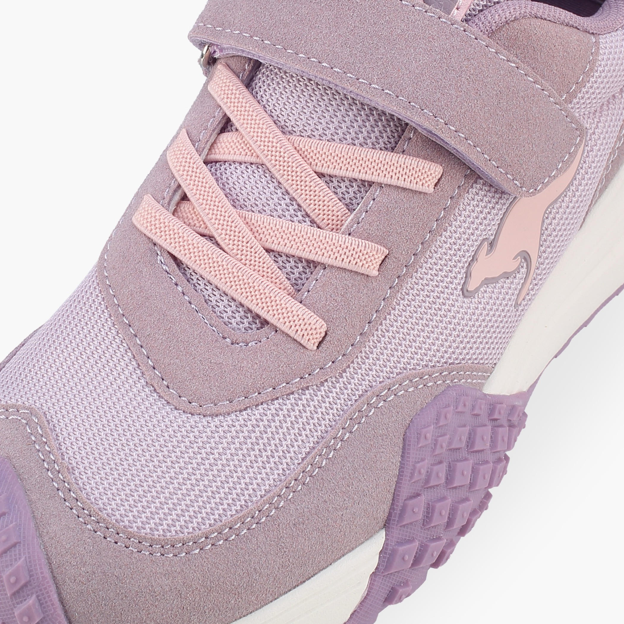 حذاء سنيكرز بشريط إغلاق لاصق للبنات من كانجاروز-girls-shoes-sneakers-image-4