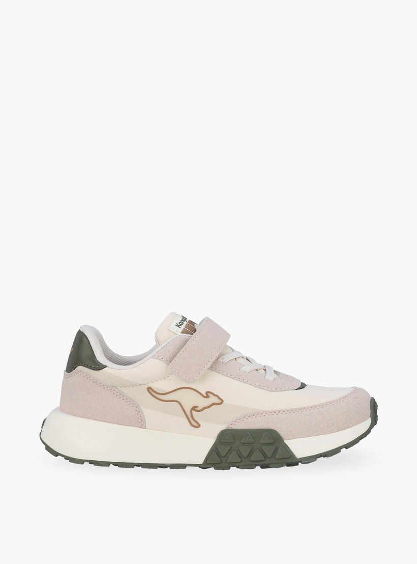 حذاء رياضي للأولاد بشريط لاصق من كانغاروز-boys-shoes-sneakers-image-3