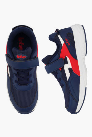 حذاء سنيكرز بطول الكاحل وشريط إغلاق لاصق للأولاد من لي كوبر-boys-shoes-sneakers-image-1