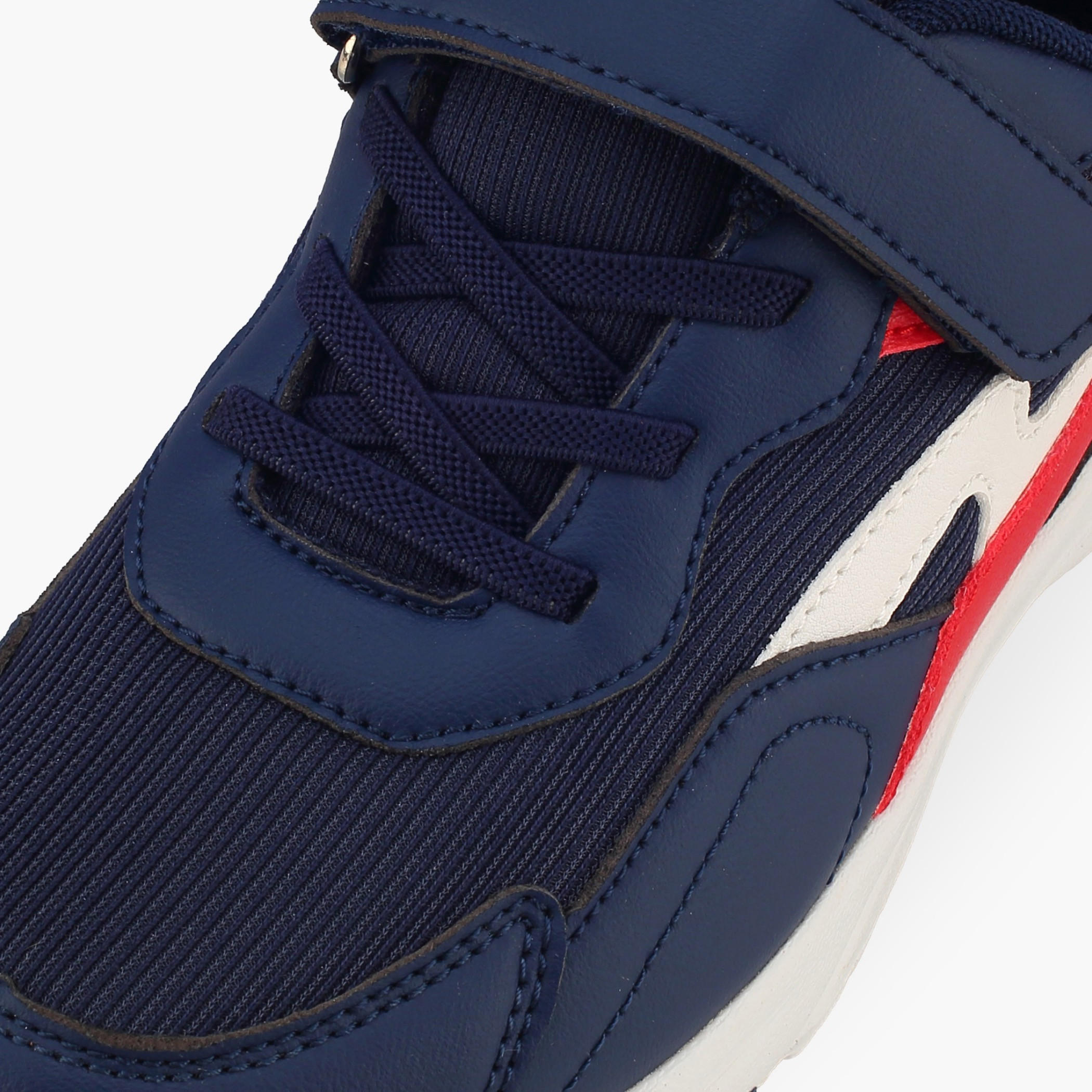 حذاء سنيكرز بطول الكاحل وشريط إغلاق لاصق للأولاد من لي كوبر-boys-shoes-sneakers-image-4