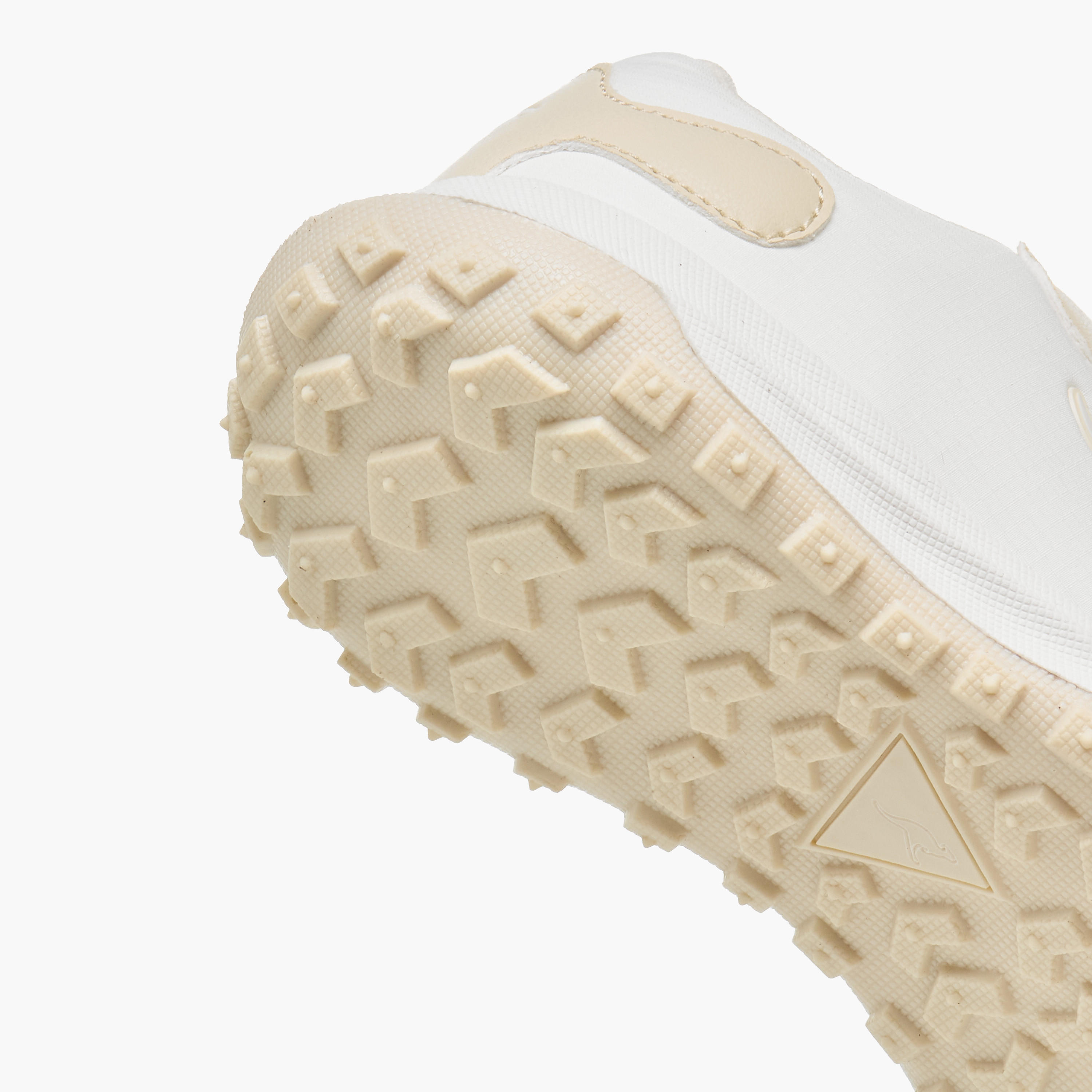 KangaROOS Boys Panelled Hook and Loop Sports Shoes-boys-shoes-sneakers-image-5