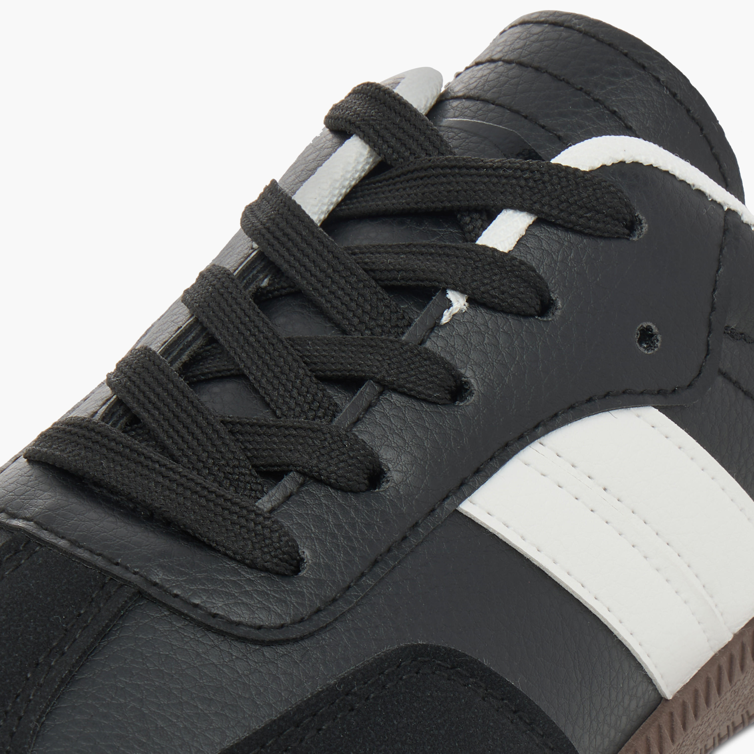Dash Panelled Low Ankle Sneakers with Lace-Up Closure-women-shoes-sneakers-image-4