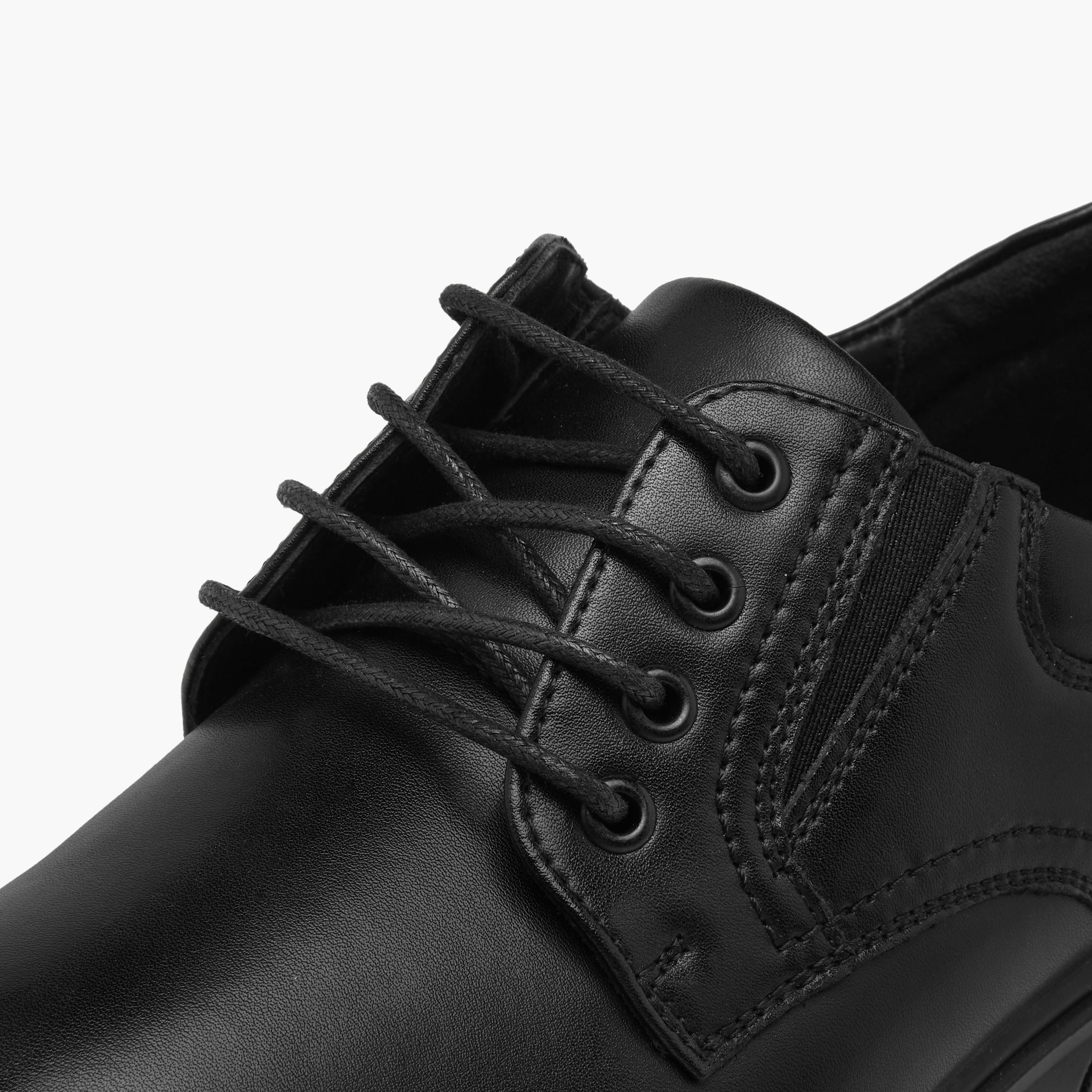 حذاء ديربي بألواح ورباط إغلاق من أل بي أل من شو إكسبريس-men-shoes-formalshoes-image-4