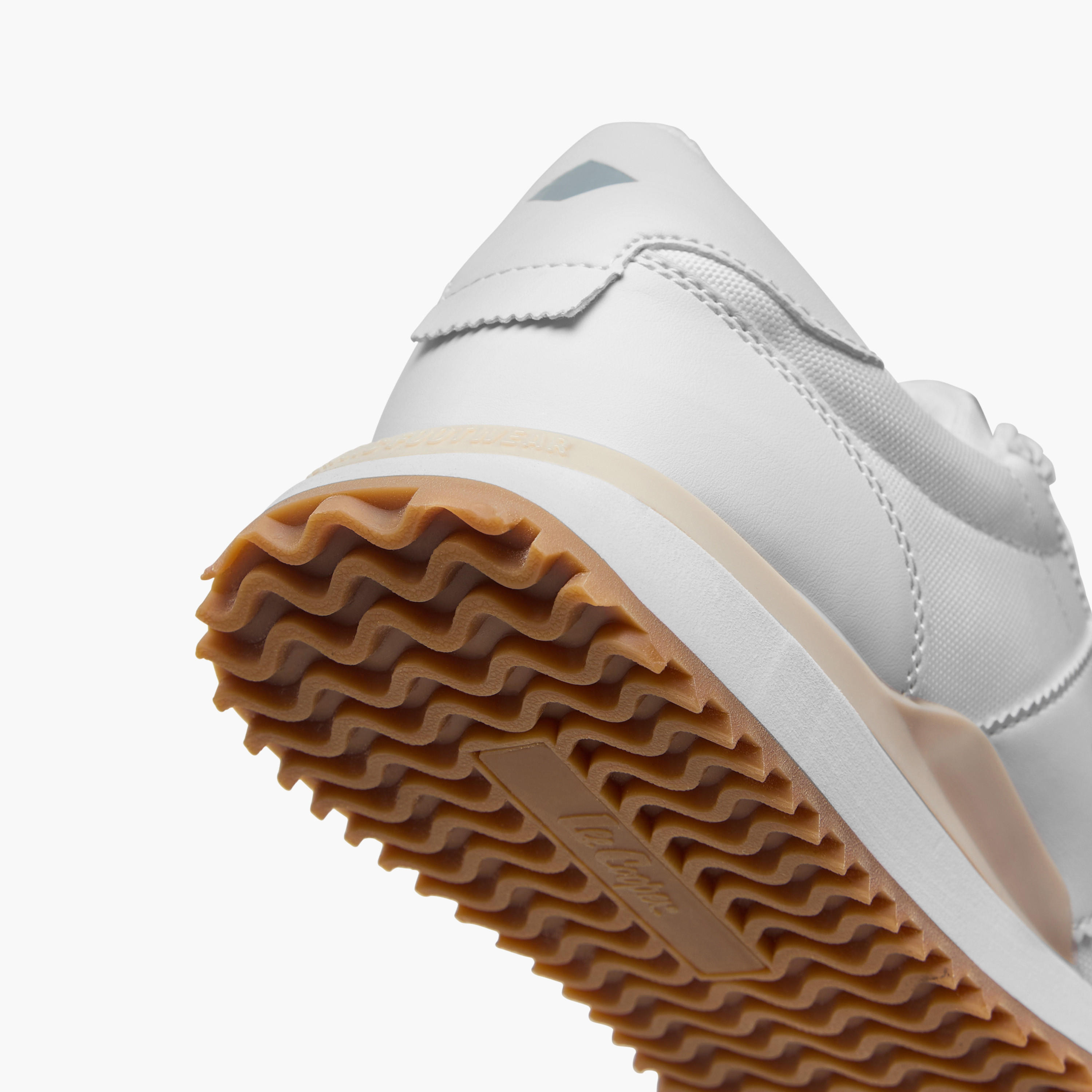 حذاء سنيكرز بتفاصيل شعار ورباط إغلاق للرجال من لي كوبر-men-shoes-sneakers-image-10