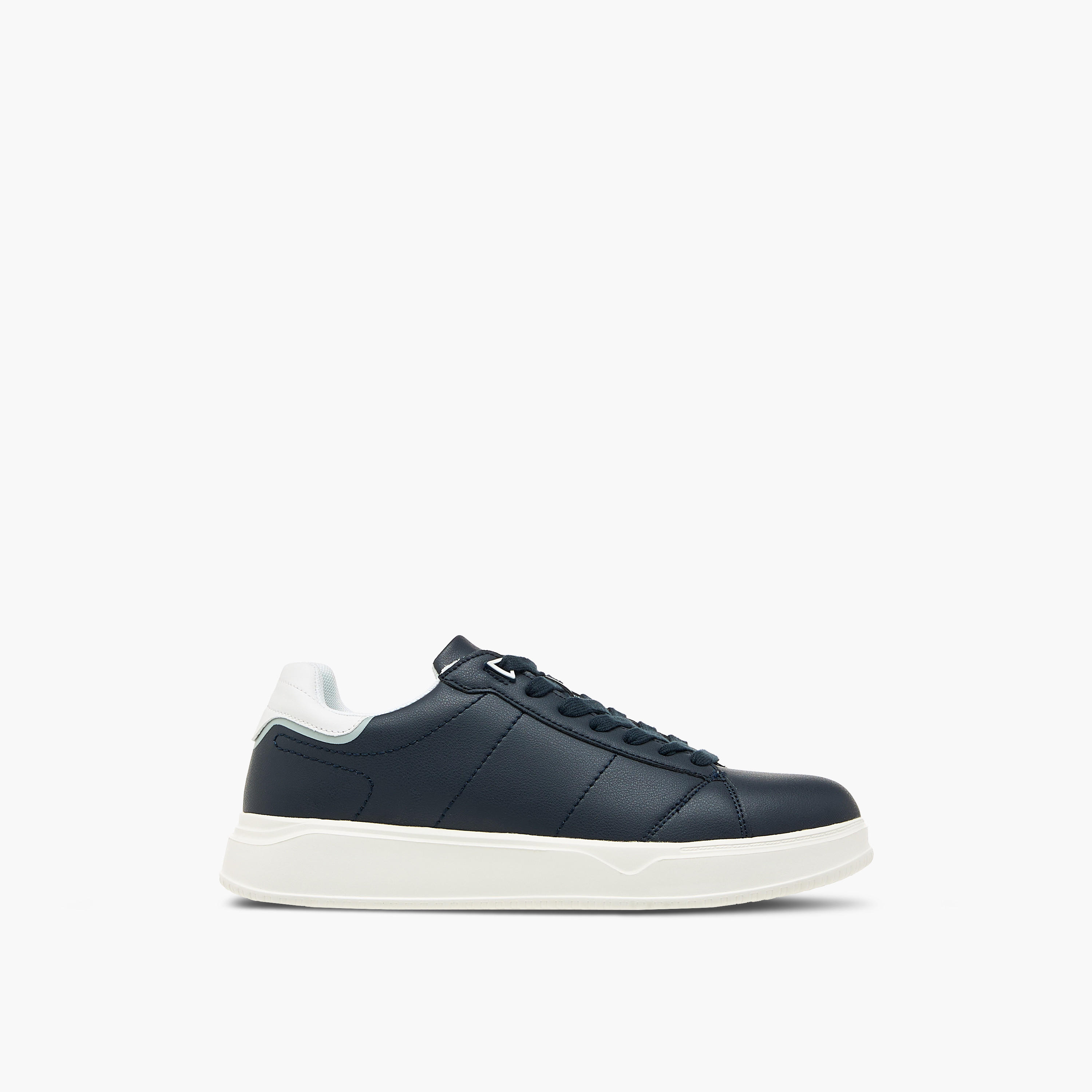 حذاء سنيكرز ساجة بطول الكاحل ورباط إغلاق من أل بي أل من شو أكسبريس-men-shoes-sneakers-image-3
