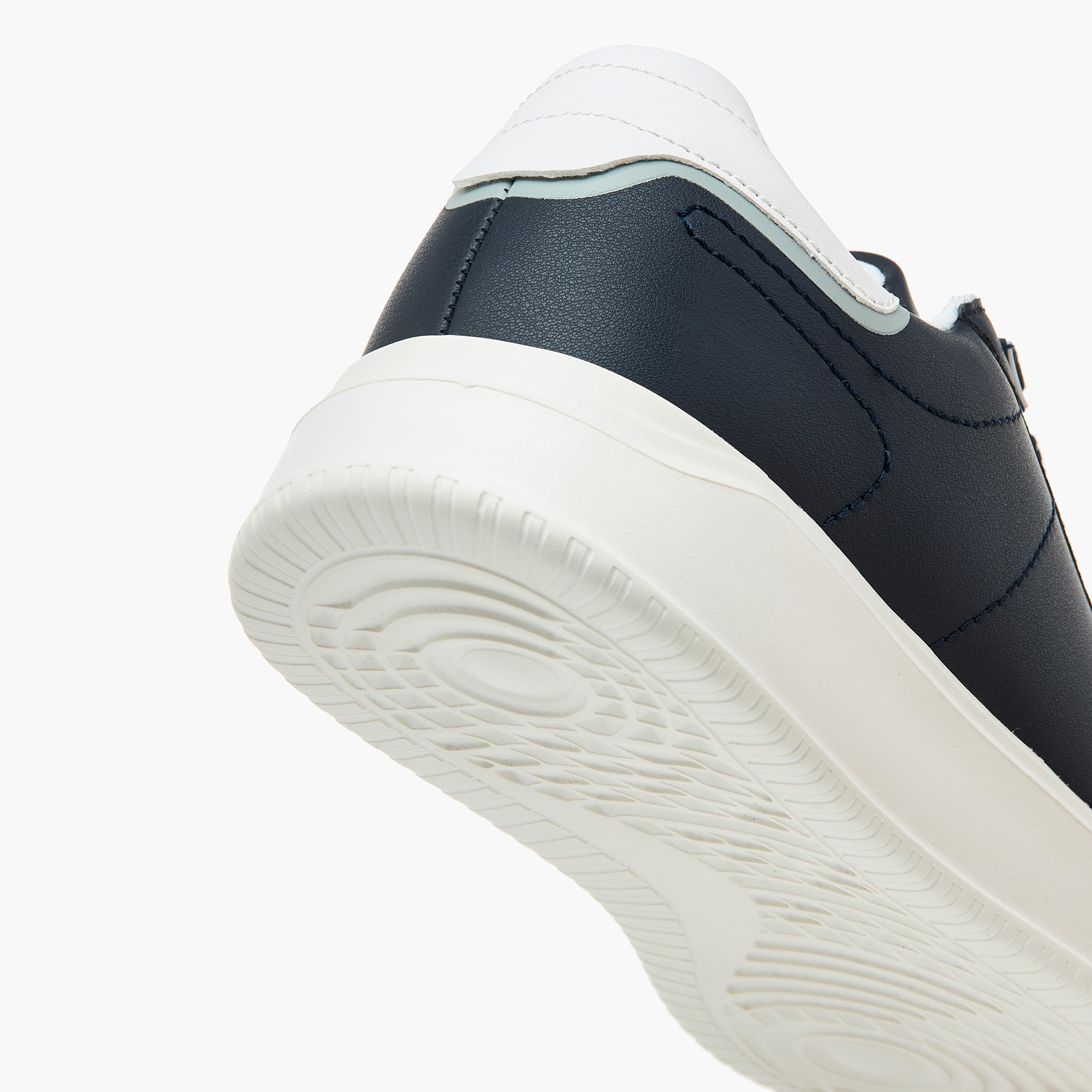 حذاء سنيكرز ساجة بطول الكاحل ورباط إغلاق من أل بي أل من شو أكسبريس-men-shoes-sneakers-image-5