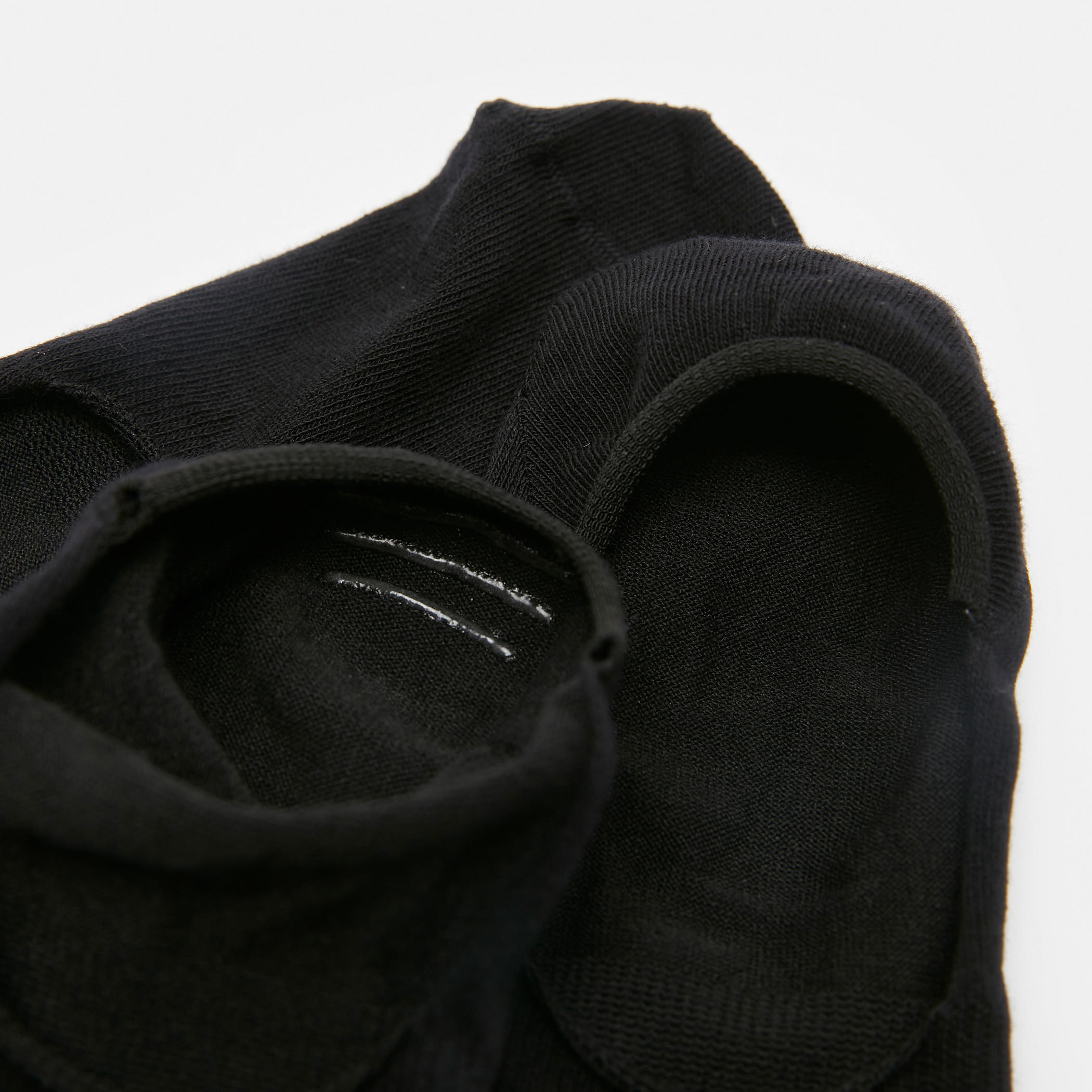 طقم جوارب 3 أزواج سادة غير مرئية من شومارت-men-socks-image-2