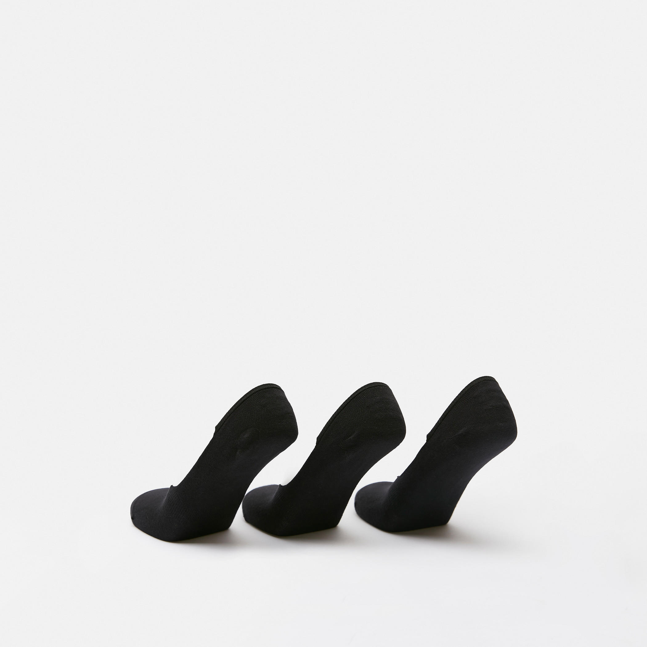 طقم جوارب 3 أزواج سادة غير مرئية من شومارت-men-socks-image-3