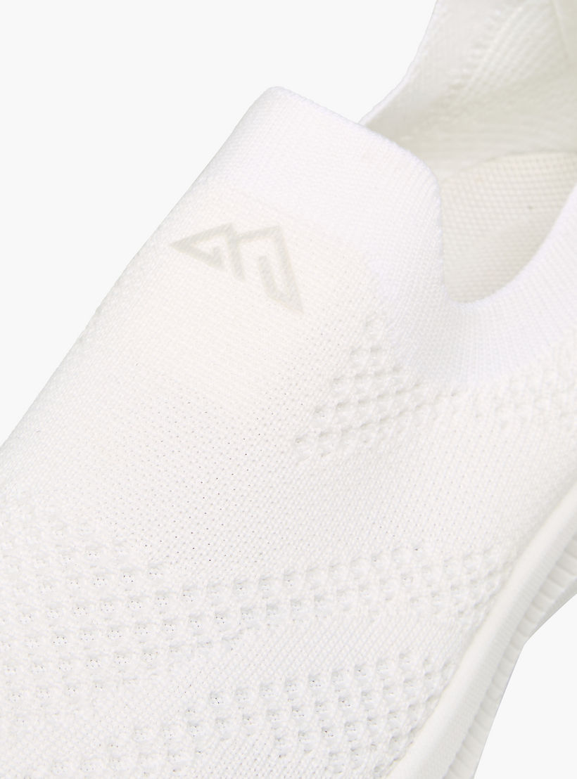Oaklan by Shoexpress Boys Slip-On Sports Shoes-boys-shoes-sports-image-4