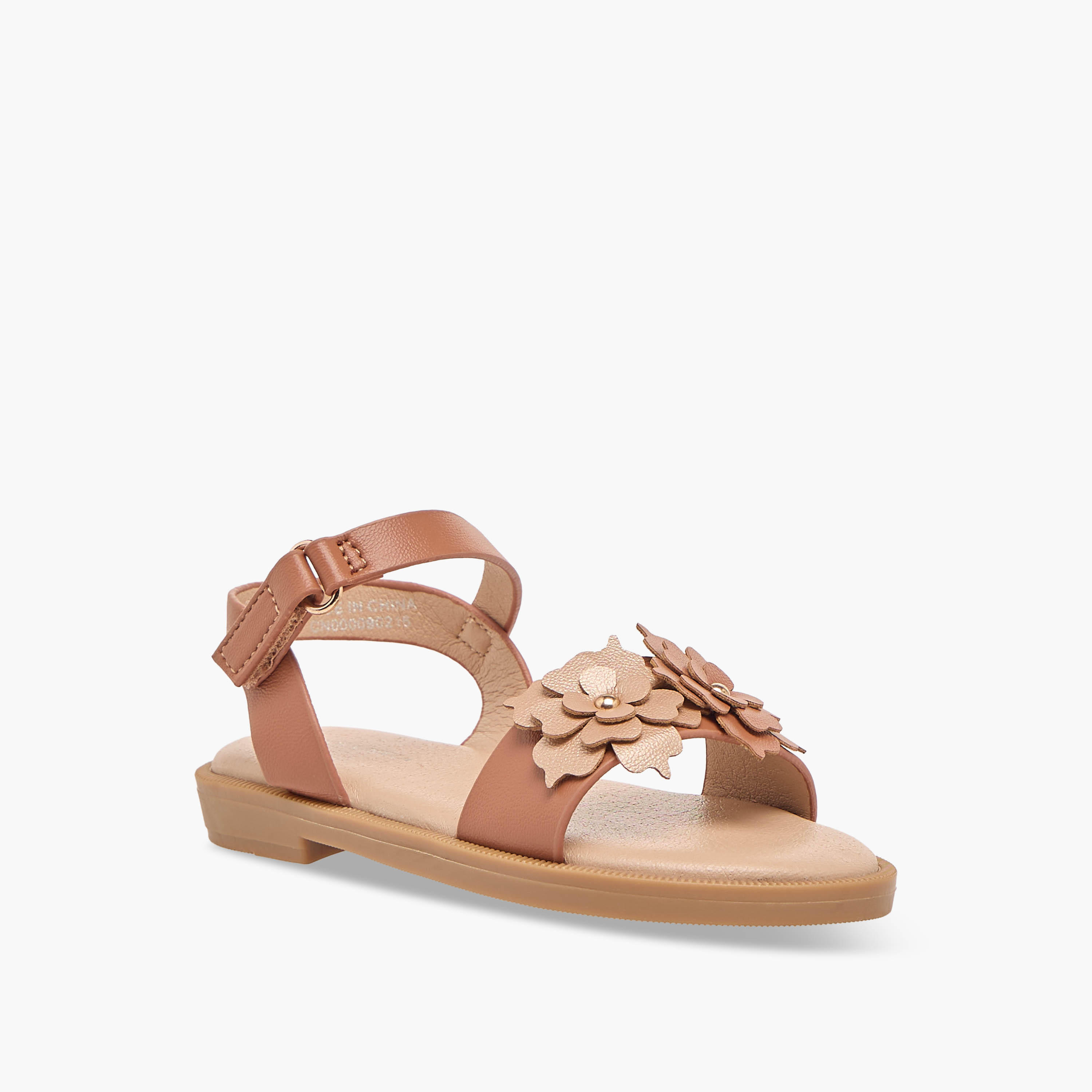 صندل بأحزمة وشريط إغلاق لاصق للبنات من فلورا بيلا-girls-shoes-sandals-image-2