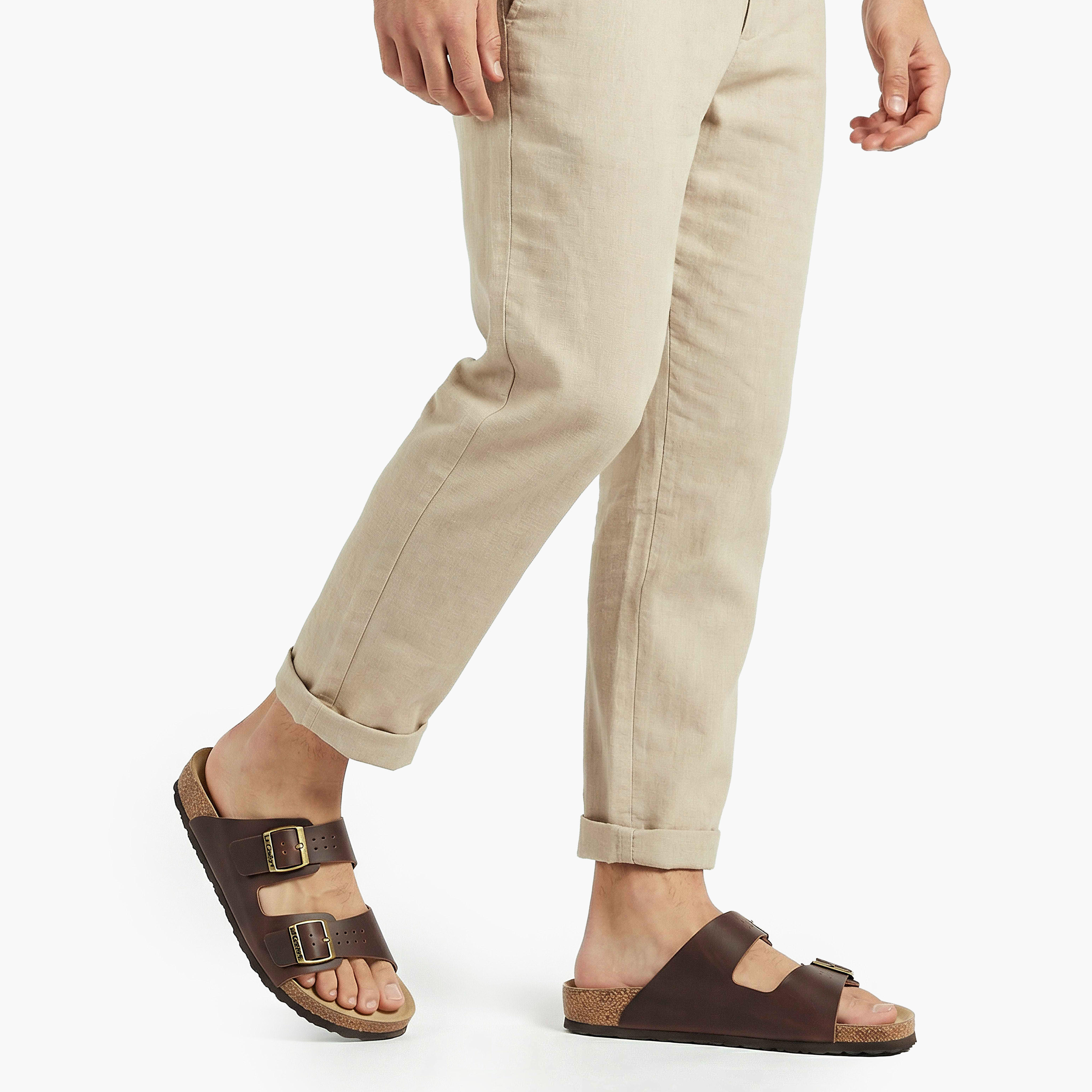صندل مريح بتفاصيل إبزيم للرجال من لو كونفورت-men-shoes-sandals-image-2