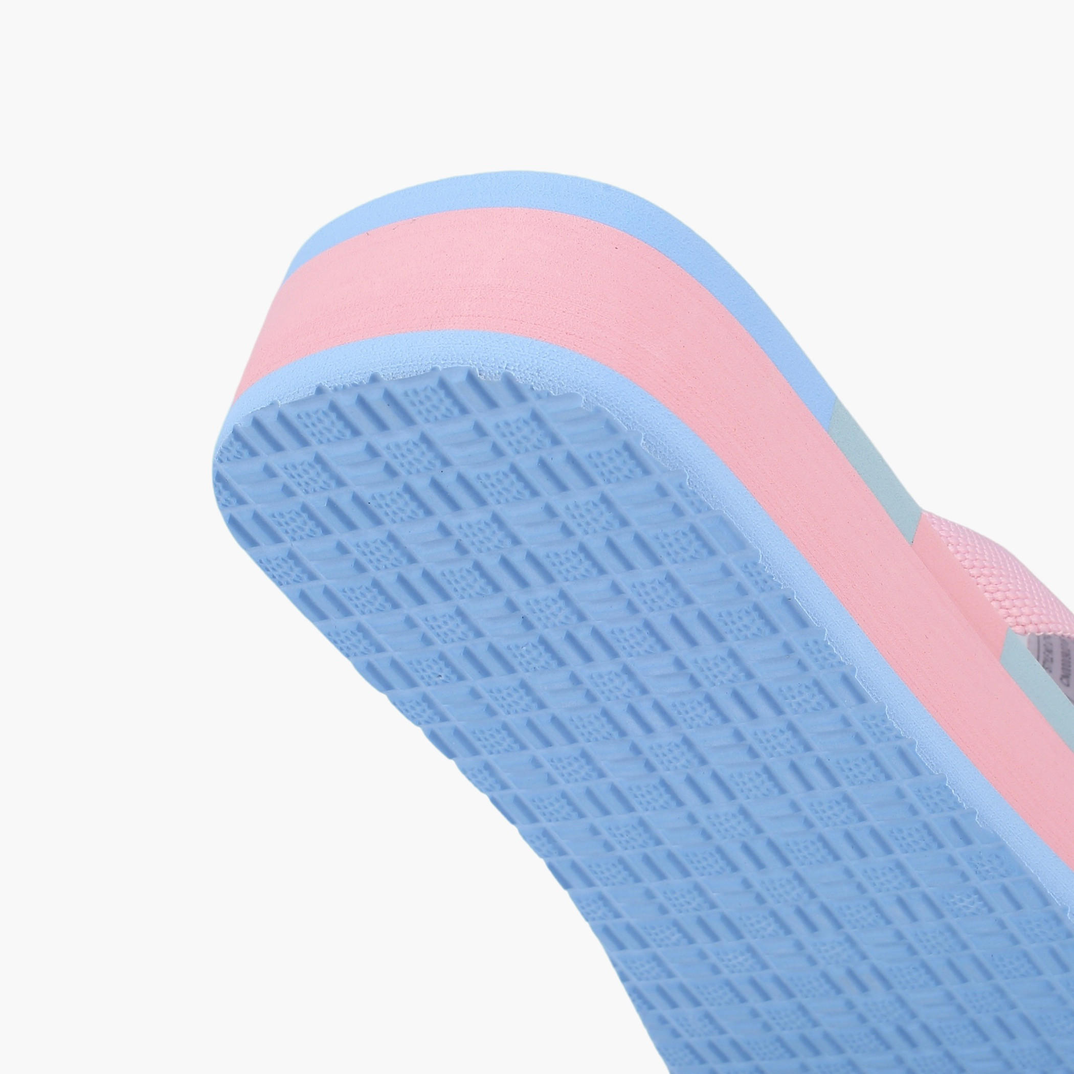 شبشب مخطط للنساء من سيليست-women-shoes-flipflopsandslides-image-1