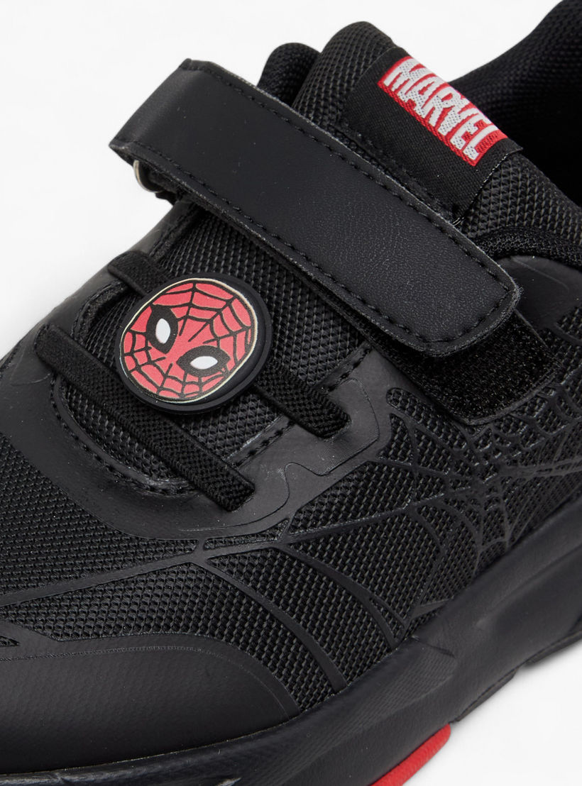 حذاء سنيكرز بشريط إغلاق لاصق وزخارف سبايدر مان-boys-shoes-sneakers-image-4