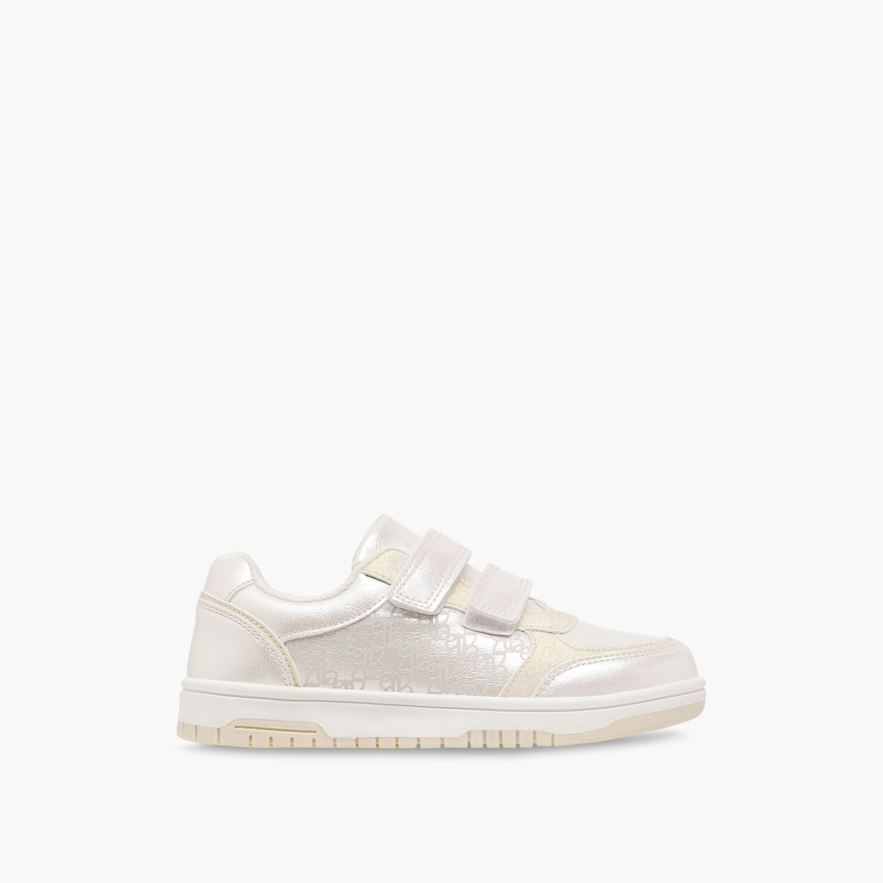 حذاء سنيكرز بشريط إغلاق لاصق وطبعات من باربي-girls-shoes-sneakers-image-3