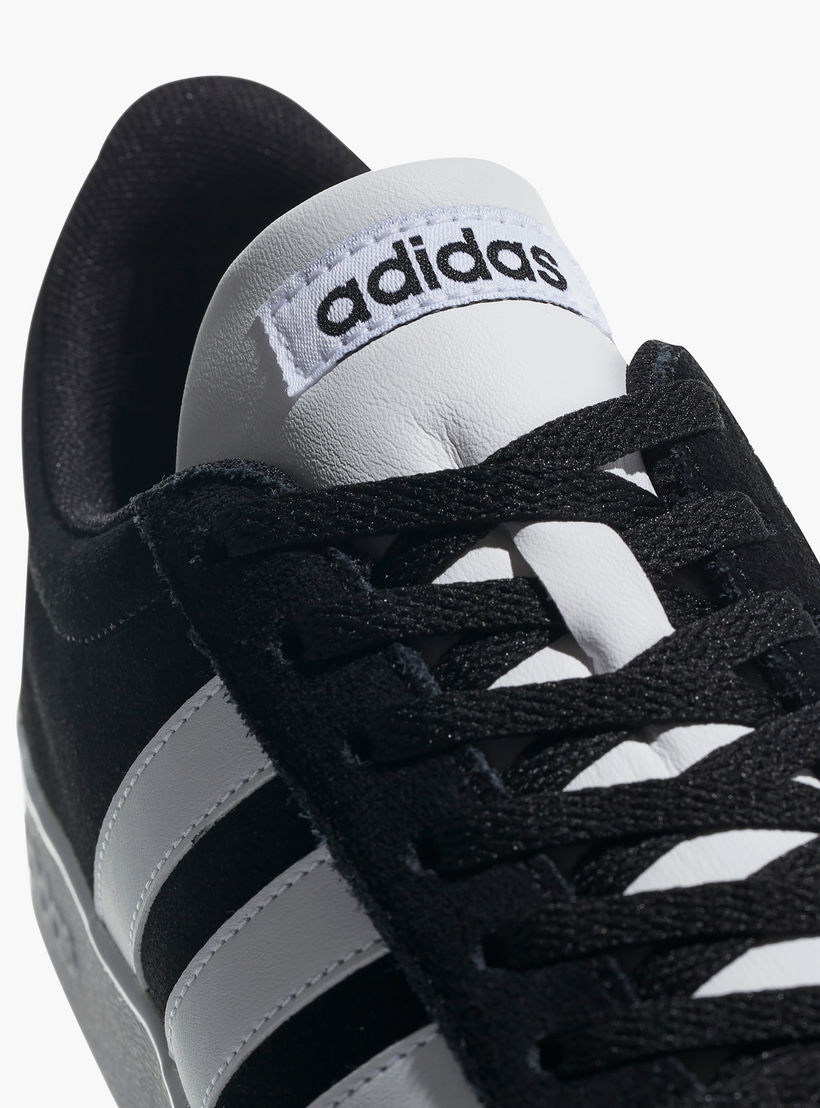 حذاء مشي برباط إغلاق للرجال من أديداس - في أل كورت 2.0-sports-men-shoes-image-5