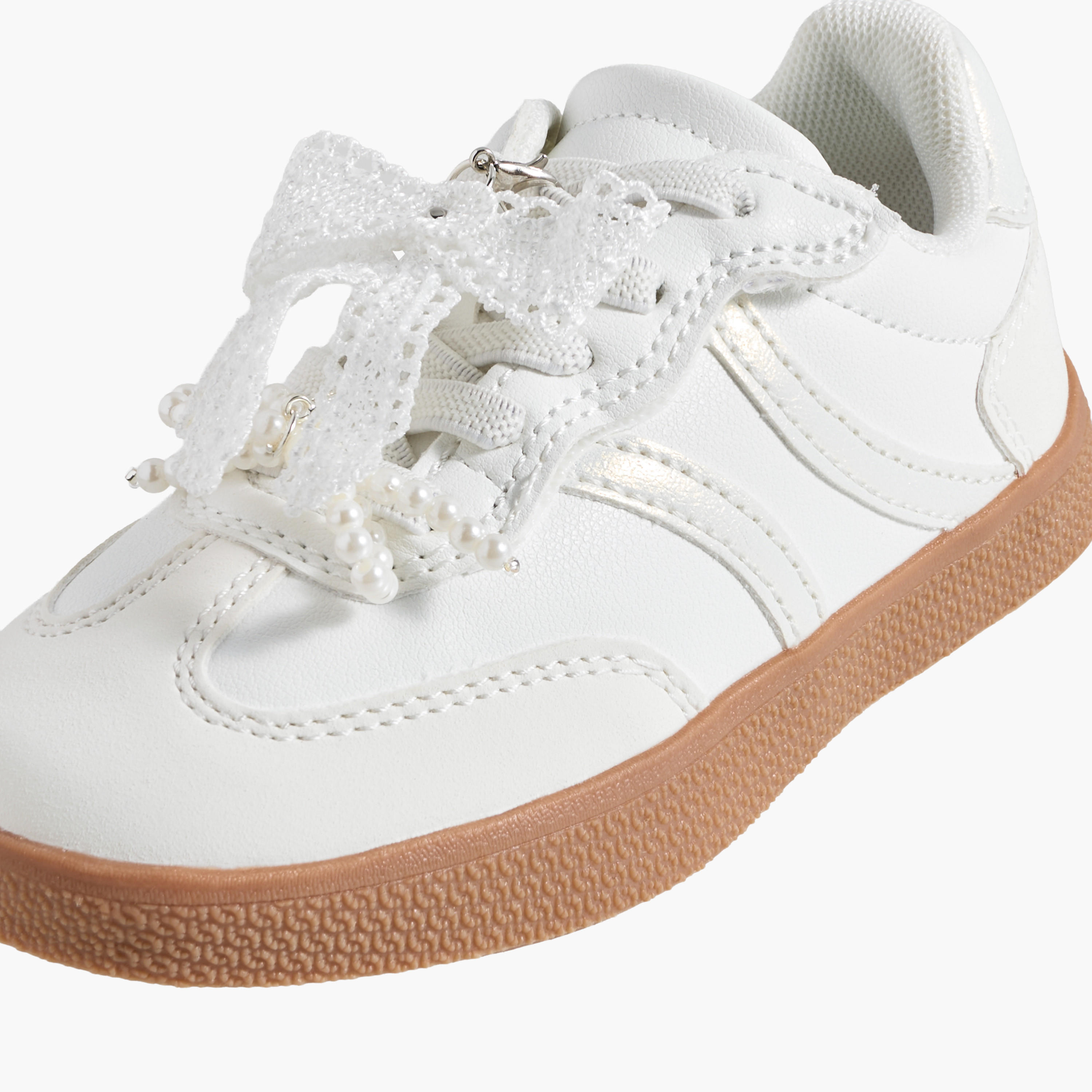حذاء سنيكرز مزين بفيونكة ورباط إغلاق للبنات من جونيورز-girls-shoes-sneakers-image-5
