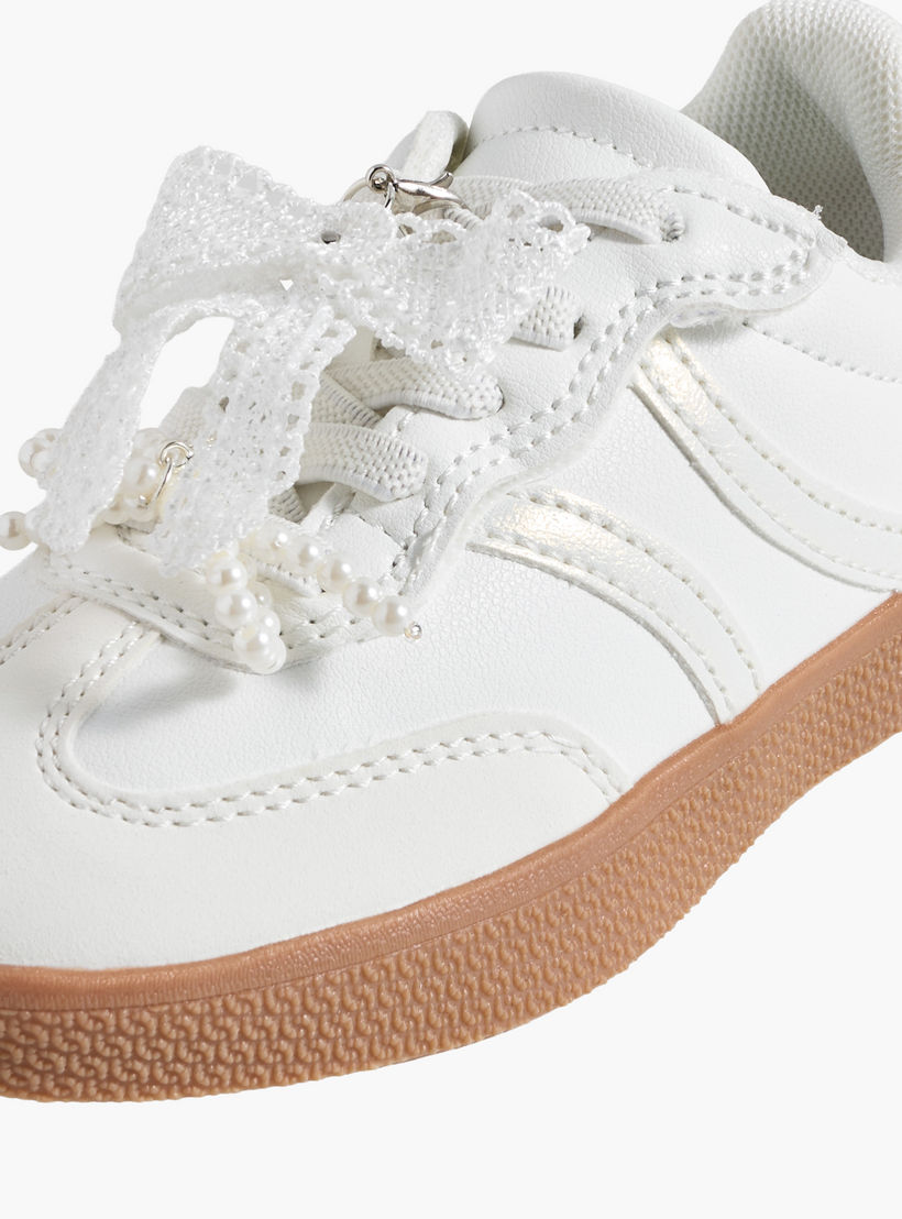 حذاء سنيكرز مزين بفيونكة ورباط إغلاق للبنات من جونيورز-girls-shoes-sneakers-image-5