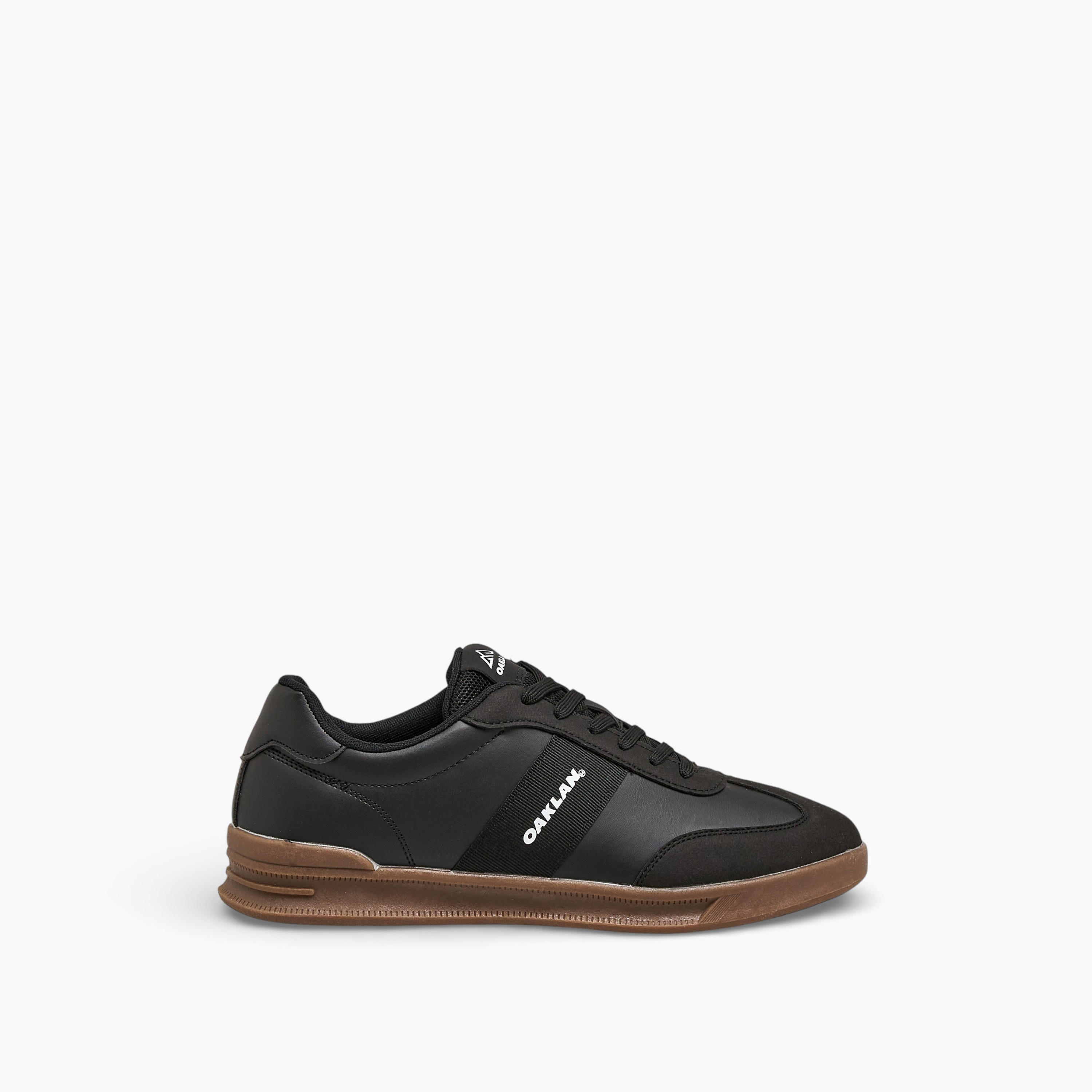 حذاء سنيكرز برباط إغلاق للرجال من أوكلان من شو إكسبربس-men-shoes-sneakers-image-4