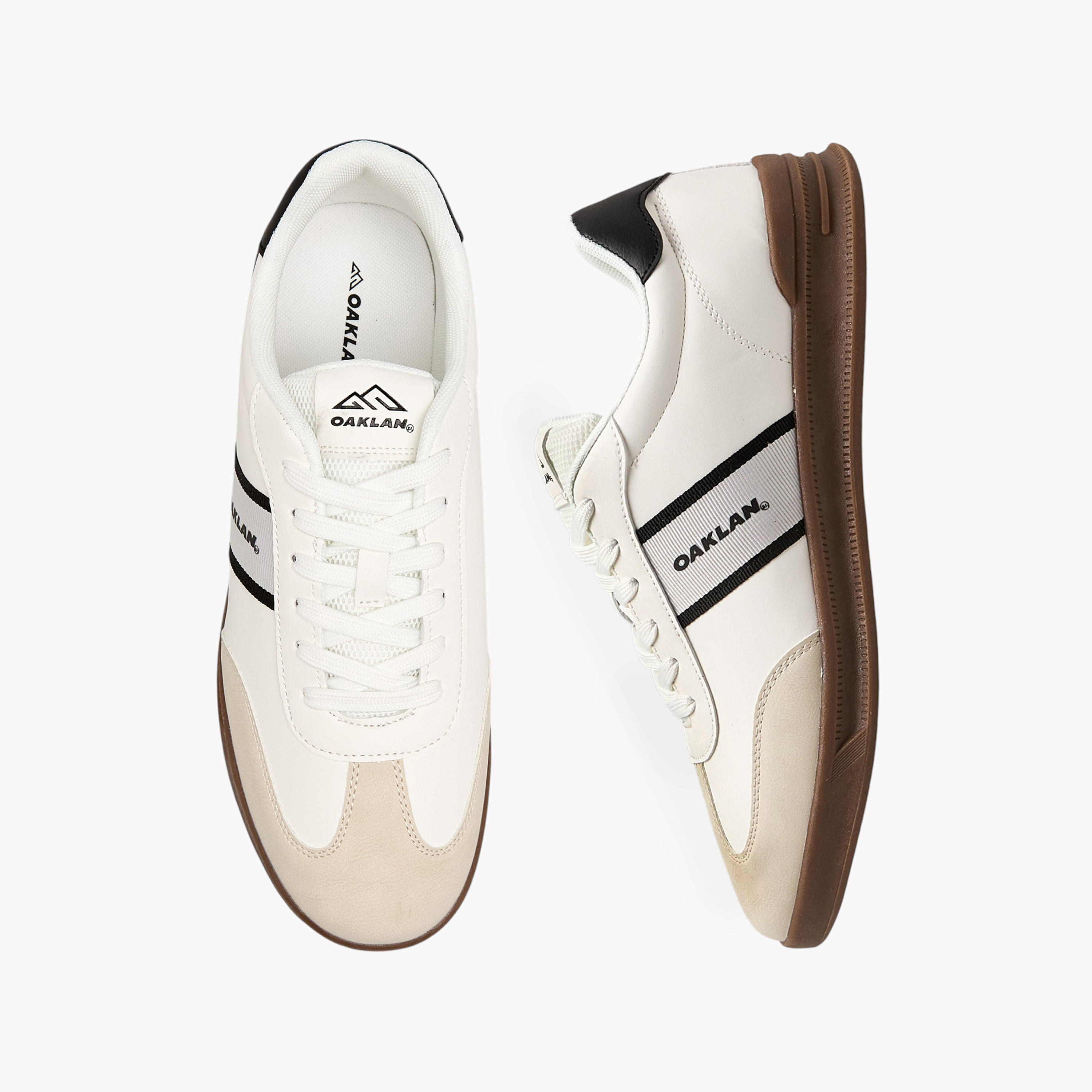 حذاء سنيكرز برباط إغلاق للرجال من أوكلان من شو إكسبربس-men-shoes-sneakers-image-1