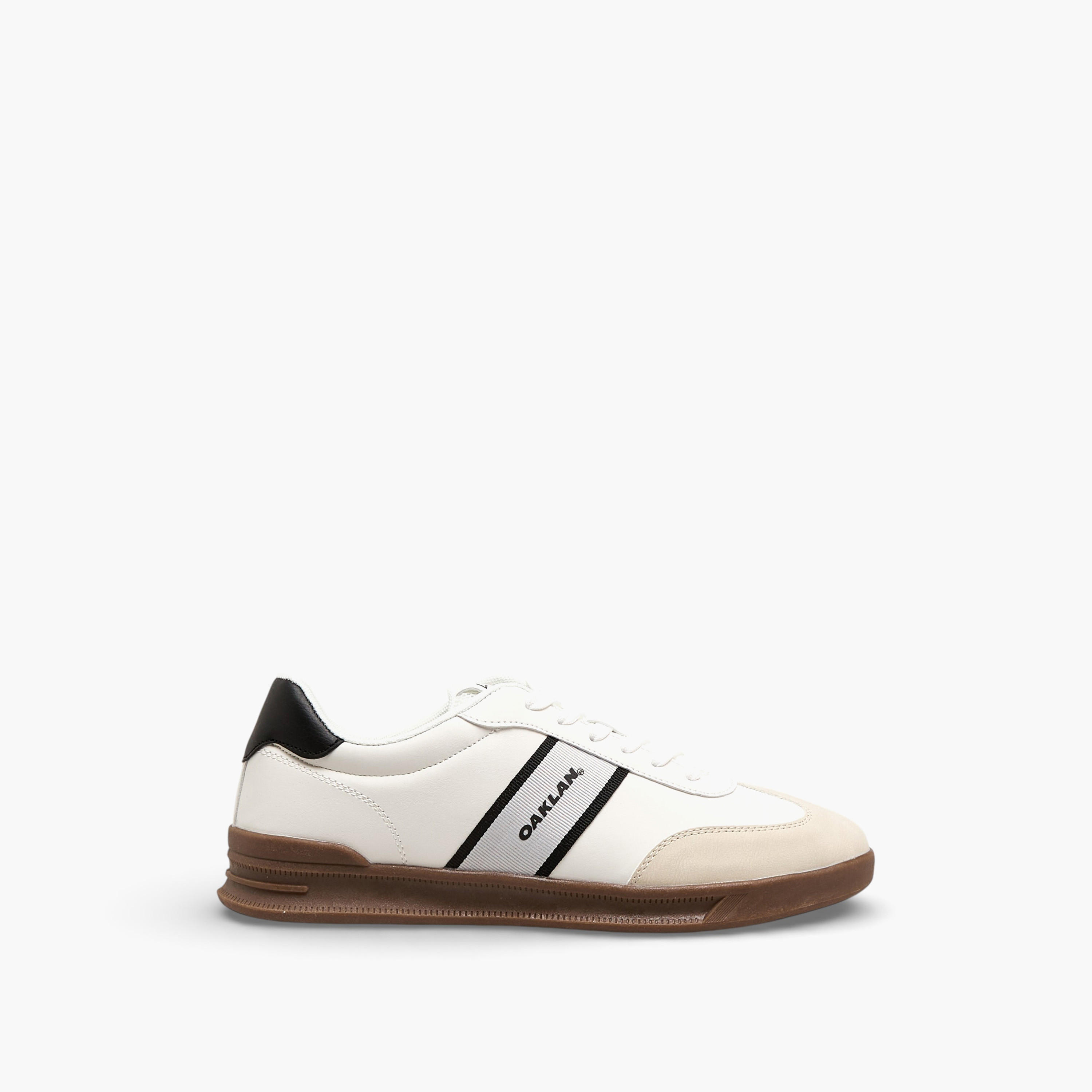 حذاء سنيكرز برباط إغلاق للرجال من أوكلان من شو إكسبربس-men-shoes-sneakers-image-3