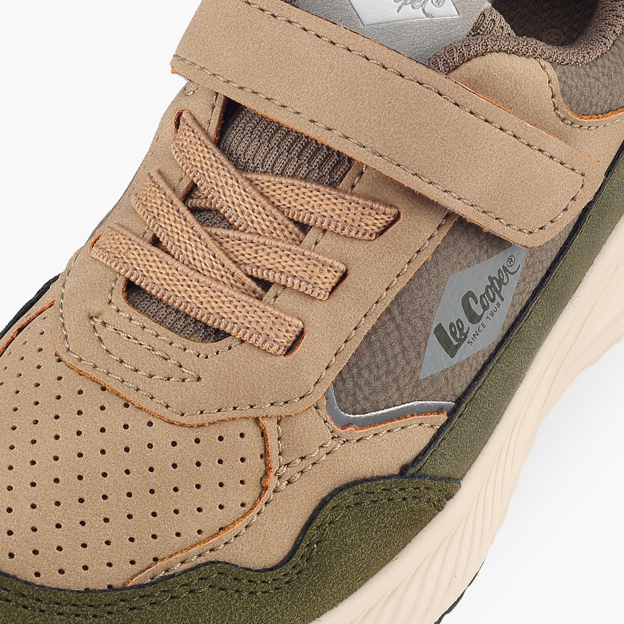 حذاء سنيكرز للكاحل بشريط لاصق للأولاد من لي كوبر-boys-shoes-sneakers-image-4