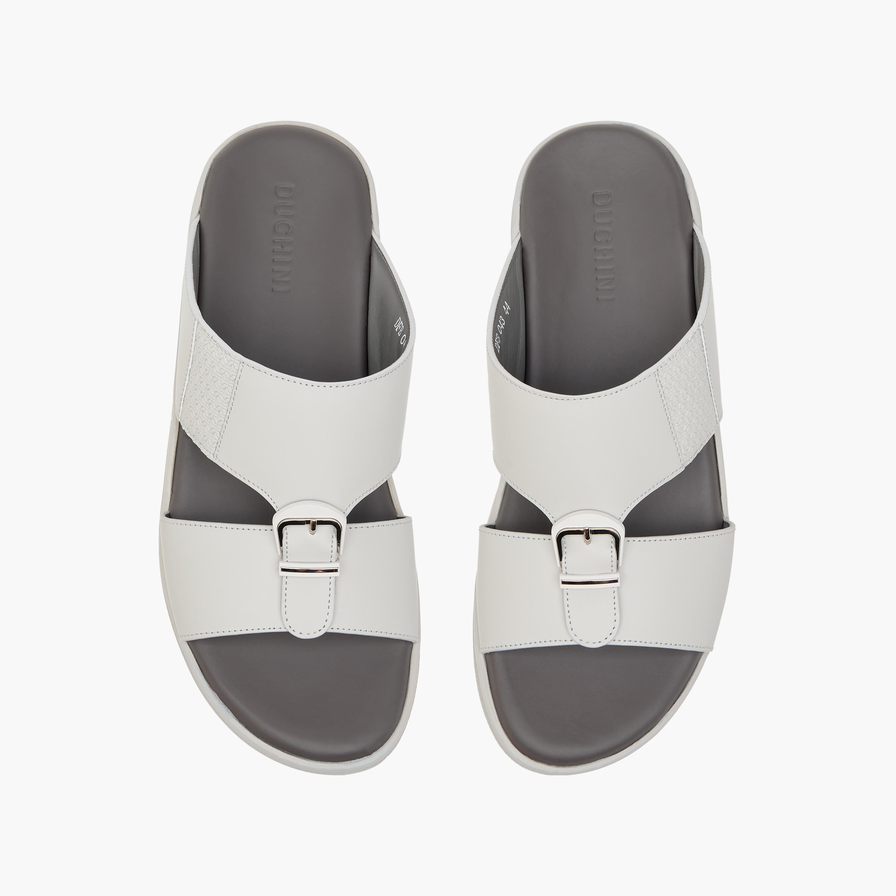 صندل عربي سهل الارتداء بإصبع وإبزيم زينة من دوتشيني-men-shoes-sandals-image-1